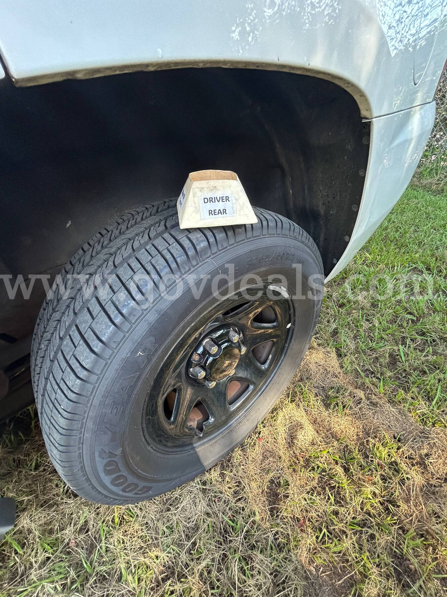 WHITE 2015 CHEVROLET TAHOE Chevrolet TAHOE Government Surplus Auction - Photo #4