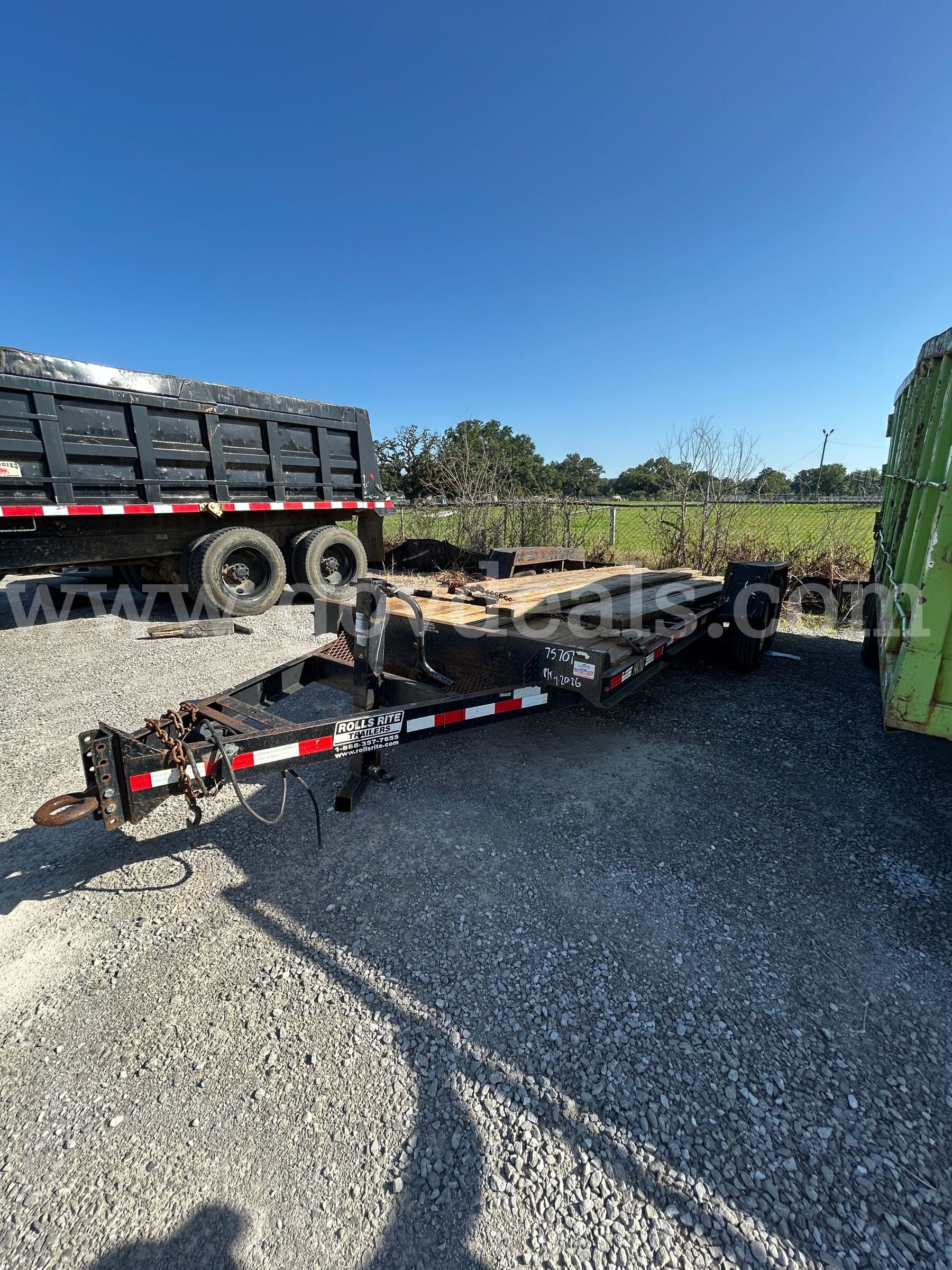 BLACK 2018 ROLLS RITE TILT DECK TRAILER 14KP20TE ROLLS RITE 14KP20TE Government Surplus Auction - Primary Photo