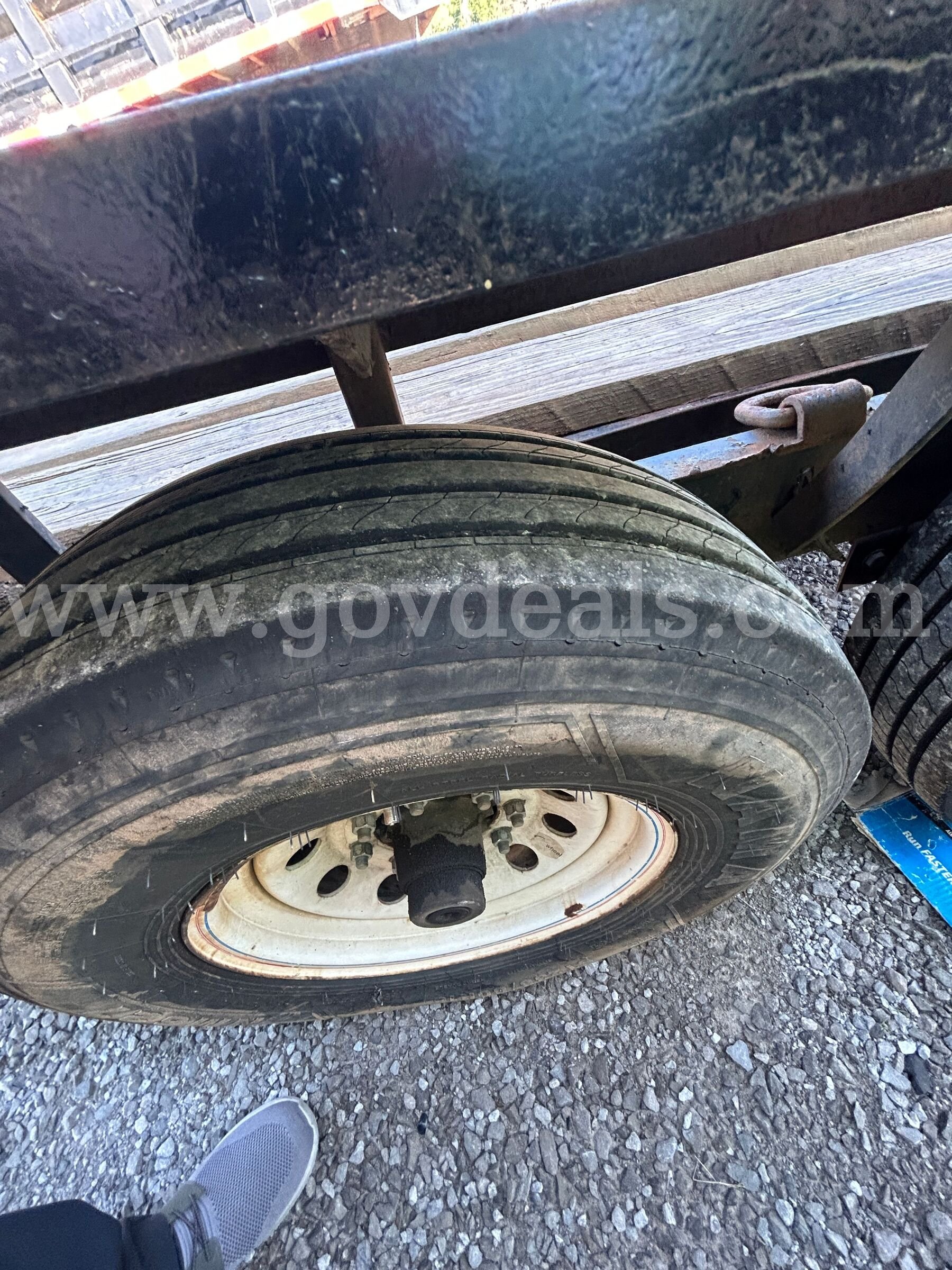 BLACK 2018 ROLLS RITE TILT DECK TRAILER 14KP20TE ROLLS RITE 14KP20TE Government Surplus Auction - Photo #5