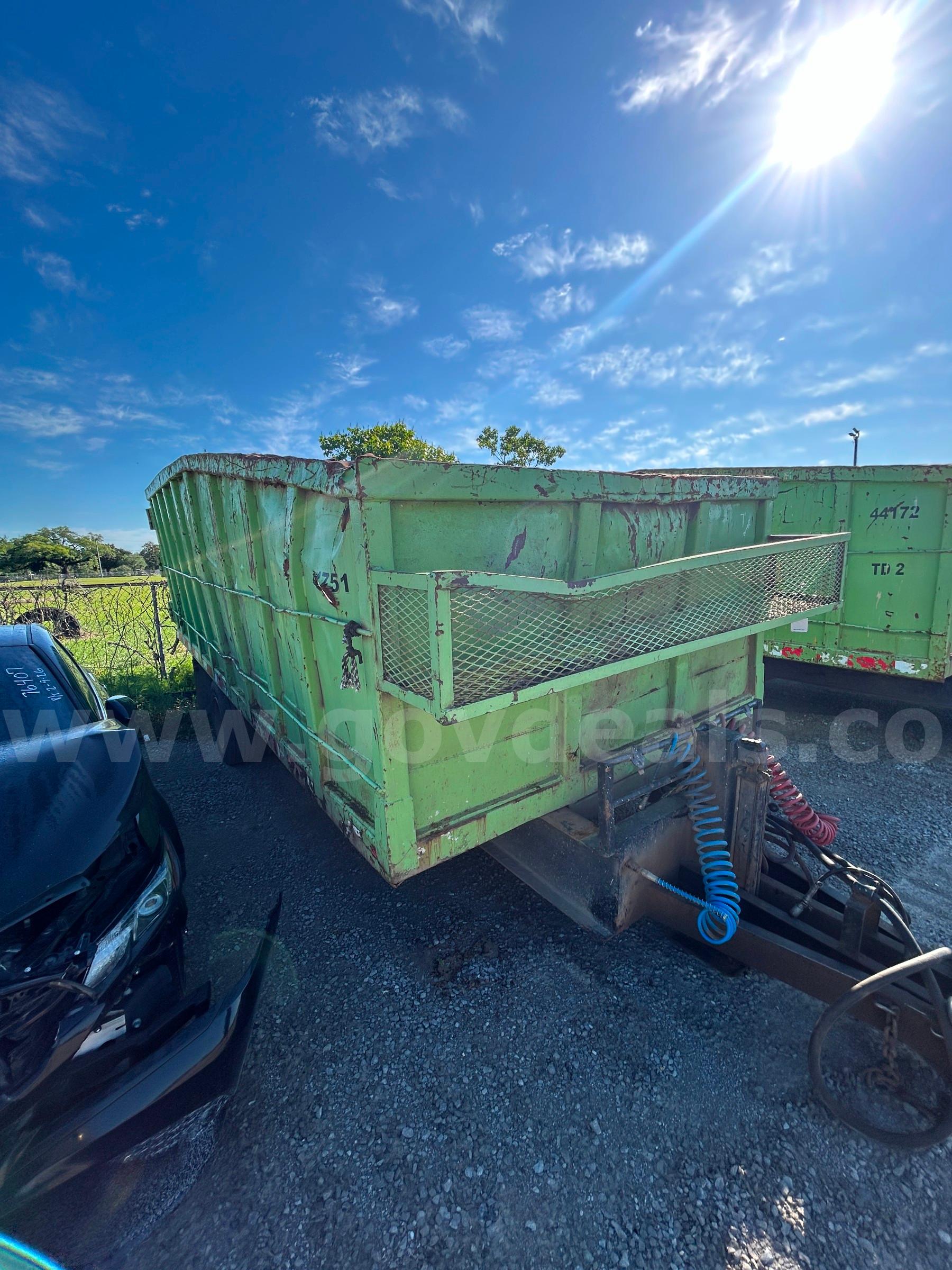 GREEN 2006 RAMER 18FT TRASH TRAILER WITH HYRDAULIC JACK AND AIR BRAKES RAMER  Government Surplus Auction - Photo #6