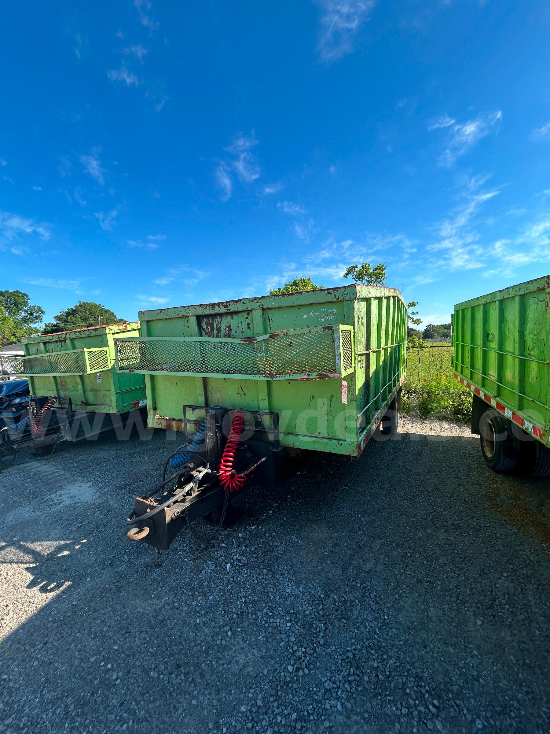 GREEN 2005 MILE 18-FT DUMPING TRASH TRAILER WITH HYDRAULIC JACK AND AIR BRAKES MILE 18-FT TRASH DUMP TRAILER Government Surplus Auction - Photo #3