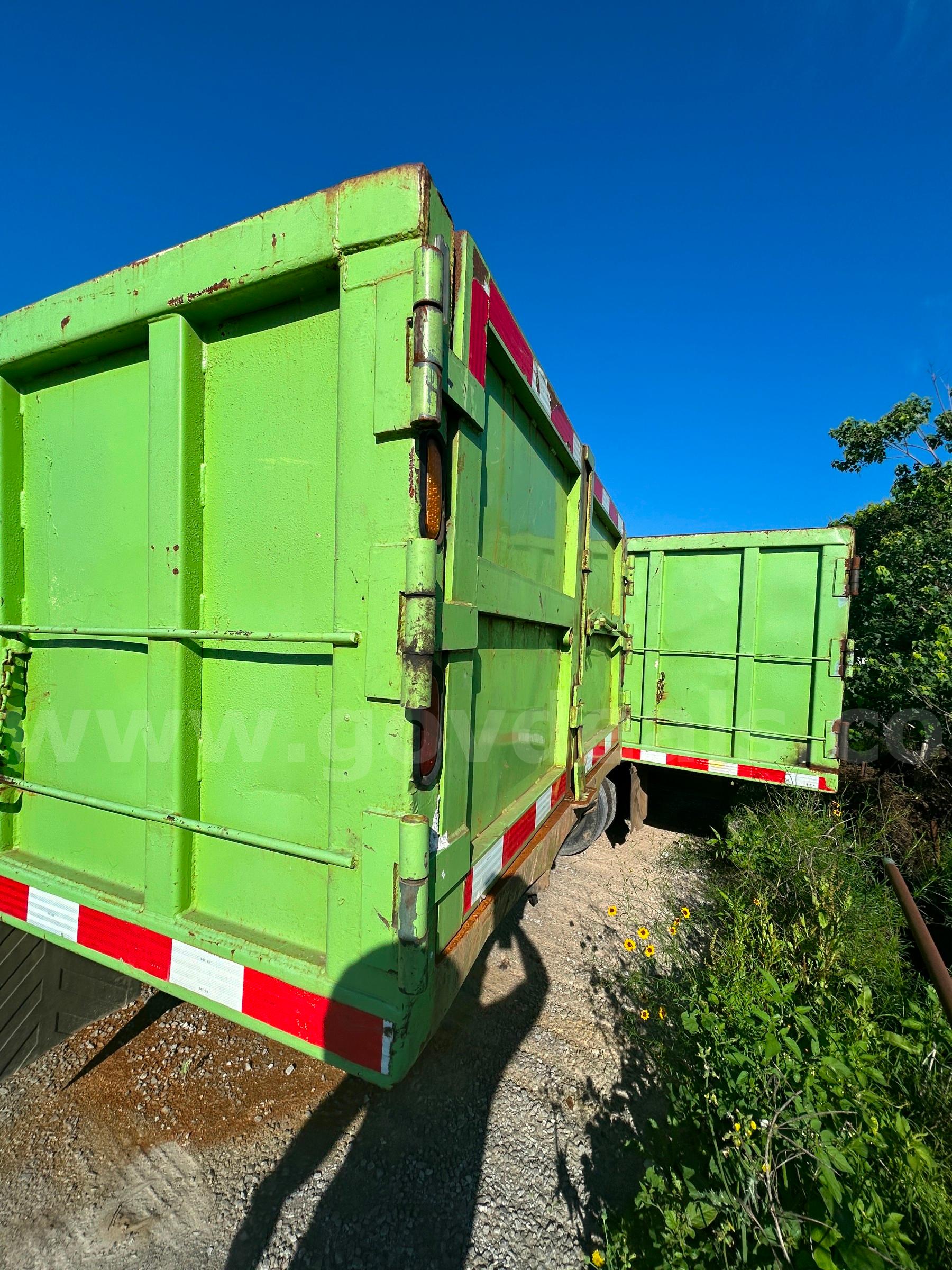 GREEN 2003 RAMER 20-FT TRASH TRAILER WITH HYDRAULIC JACK AND AIR BRAKES RAMER 20FT DUMP TRASH TRAILER Government Surplus Auction - Photo #5