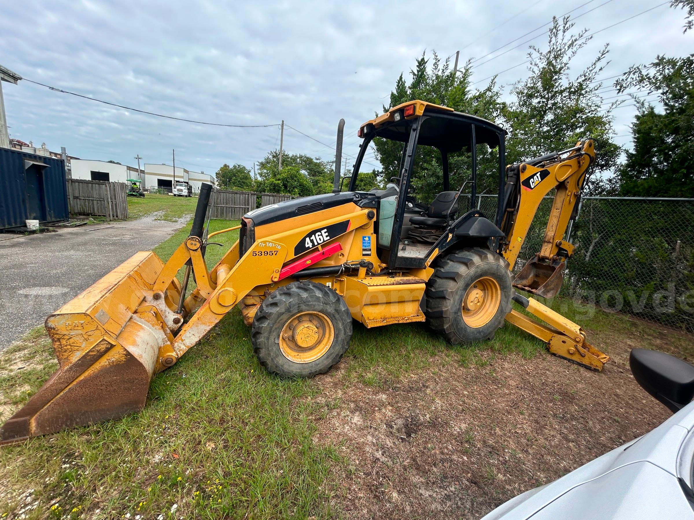 2015 CATERPILLAR 416E F.E.L. BACKHOE LOADER CATERPILLAR 416E Government Surplus Auction - Photo #2