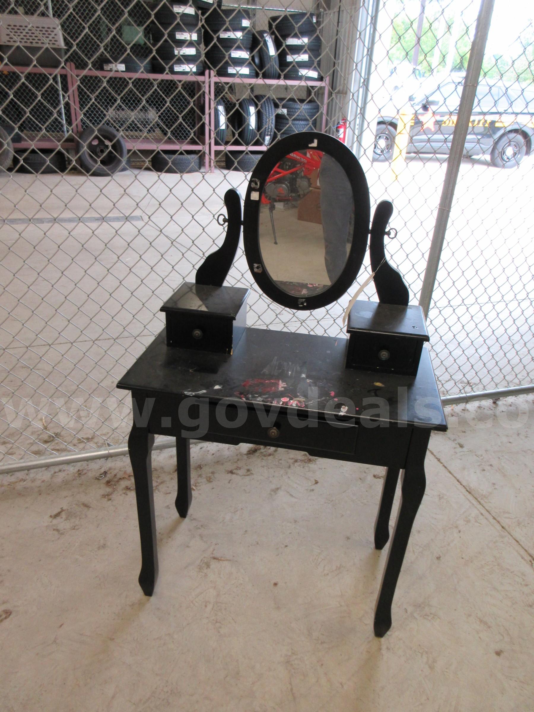 Vanity   Government Surplus Auction - Primary Photo