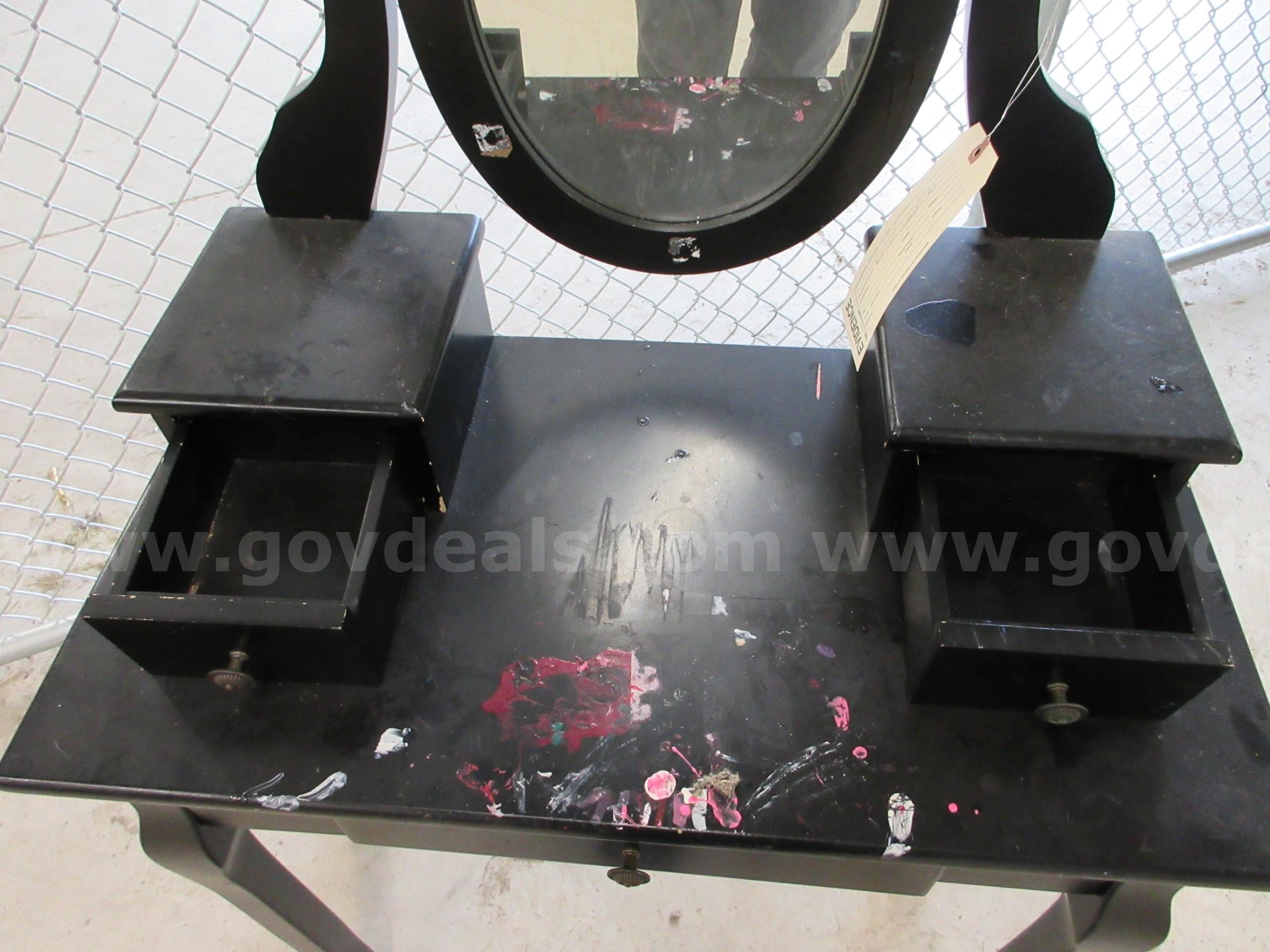 Vanity   Government Surplus Auction - Photo #2