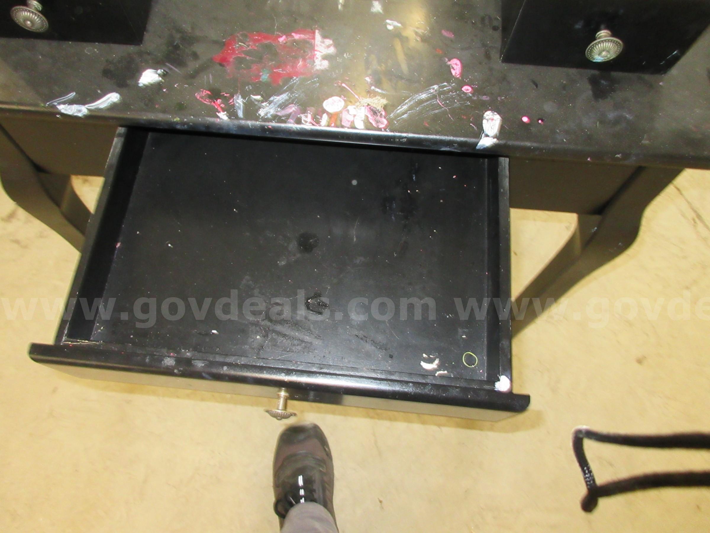 Vanity   Government Surplus Auction - Photo #3