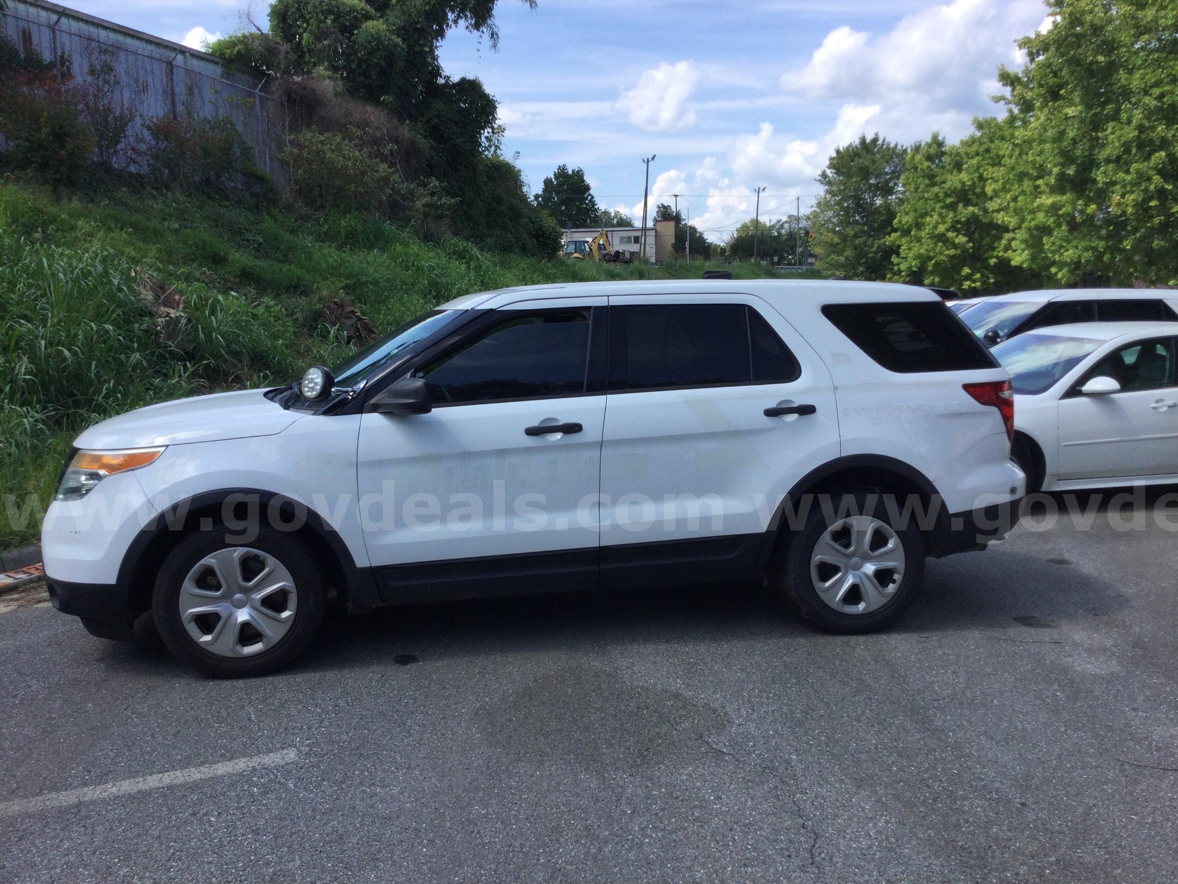 2015 Ford Explorer Ford Explorer Government Surplus Auction - Photo #2