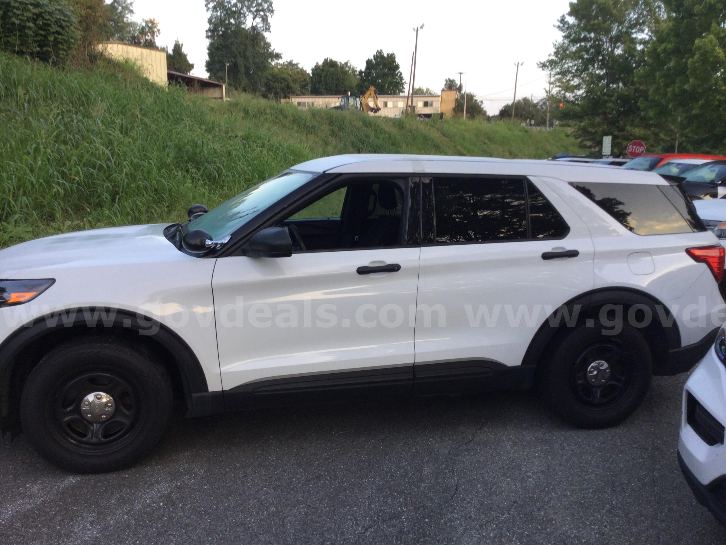 2020 Ford Explorer Ford Explorer Government Surplus Auction - Photo #2