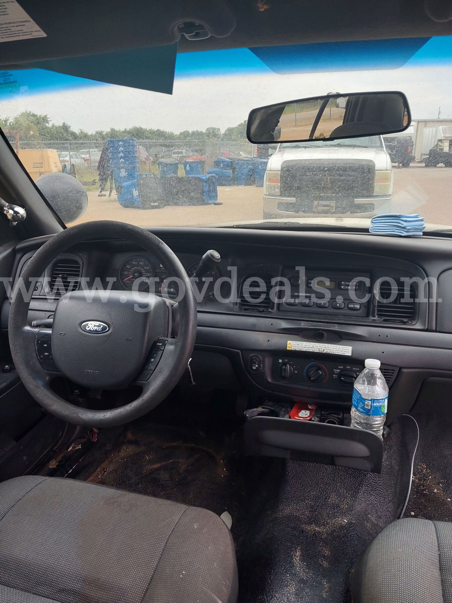 2010 Ford Crown Victoria Ford Crown Victoria Government Surplus Auction - Photo #5