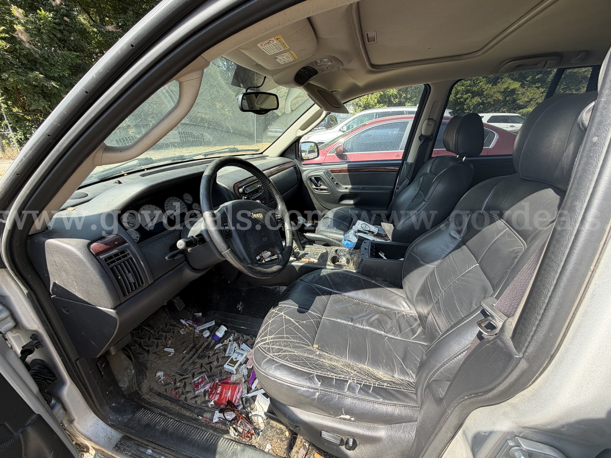 2004 Jeep Grand Cherokee Limited 4WD Jeep Cherokee Government Surplus Auction - Photo #6