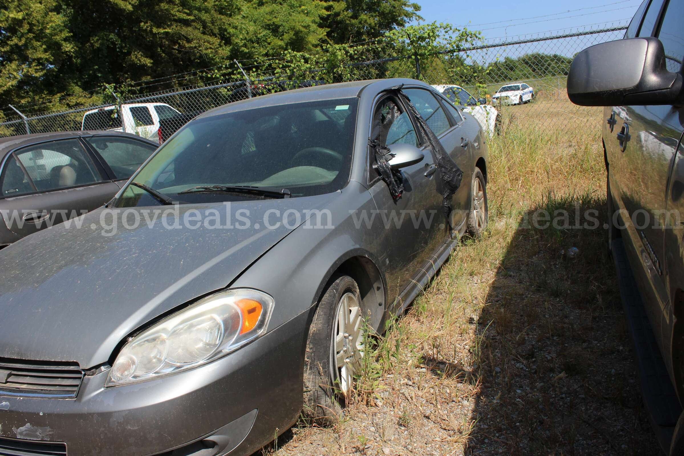 2009 Chevrolet Impala 2LT Chevrolet Impala Government Surplus Auction - Photo #2