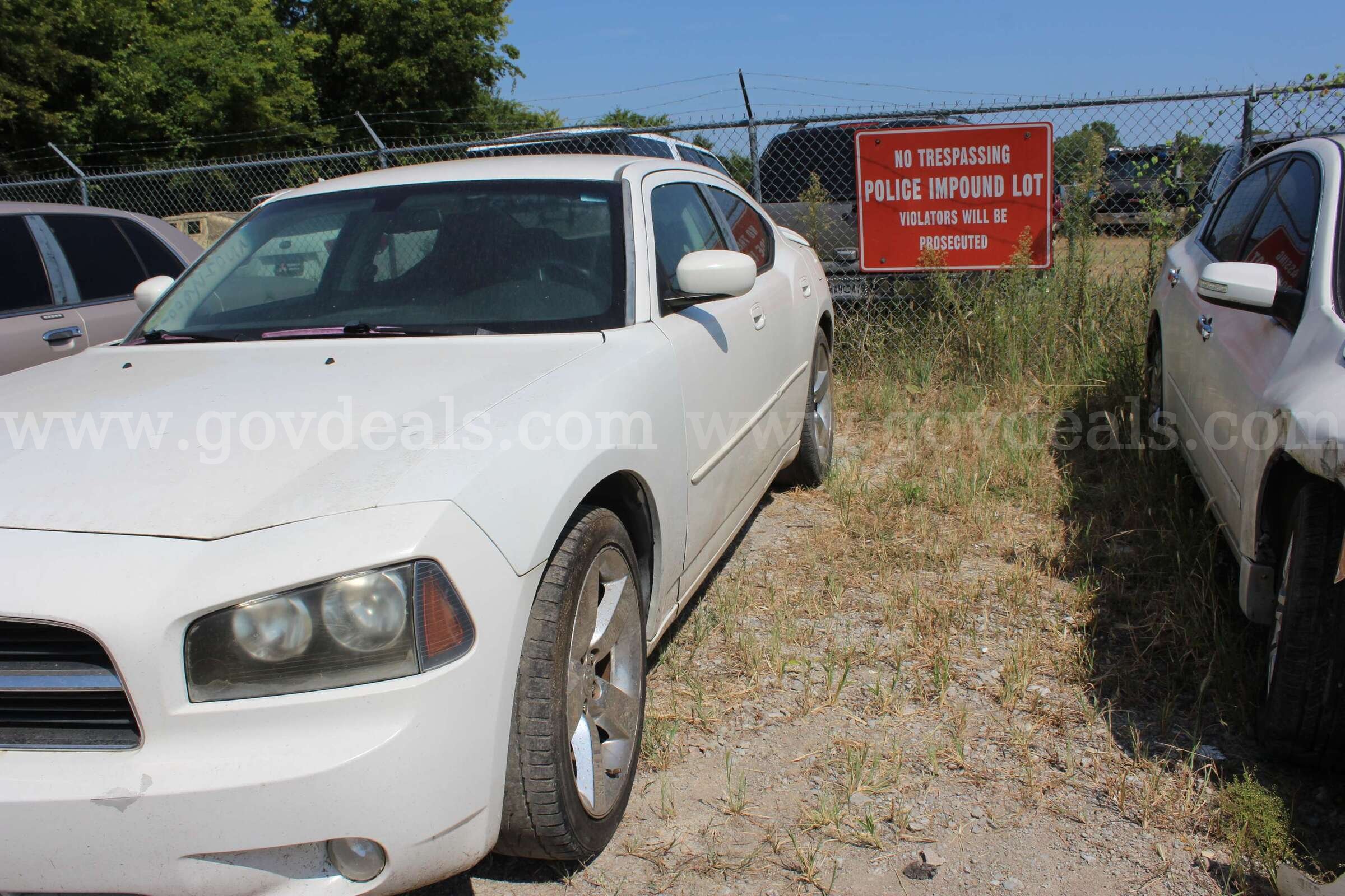 2010 Dodge Charger SXT Dodge Charger Government Surplus Auction - Photo #4