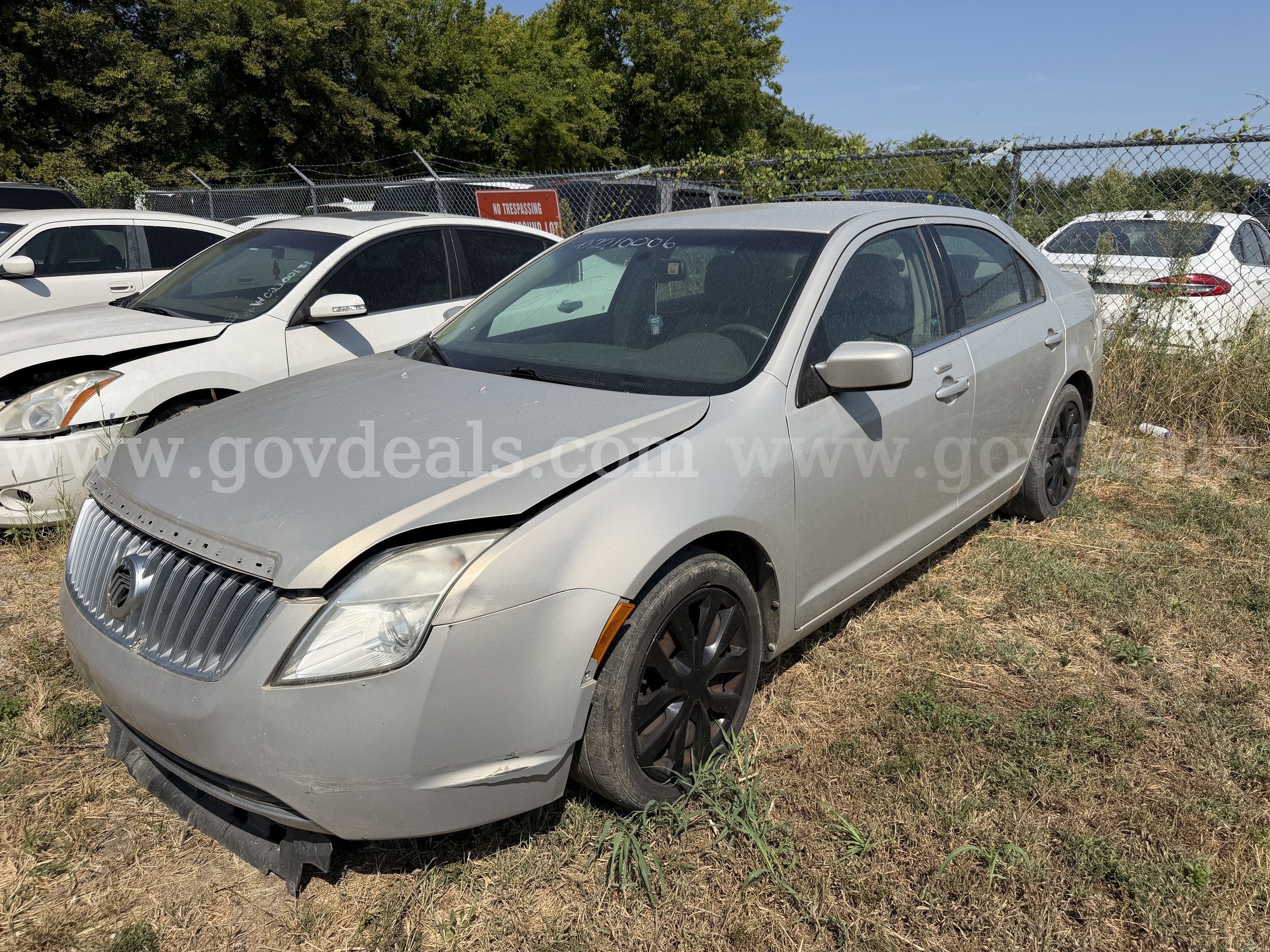 2010 Mercury Milan I4 Mercury Milan Government Surplus Auction - Photo #3