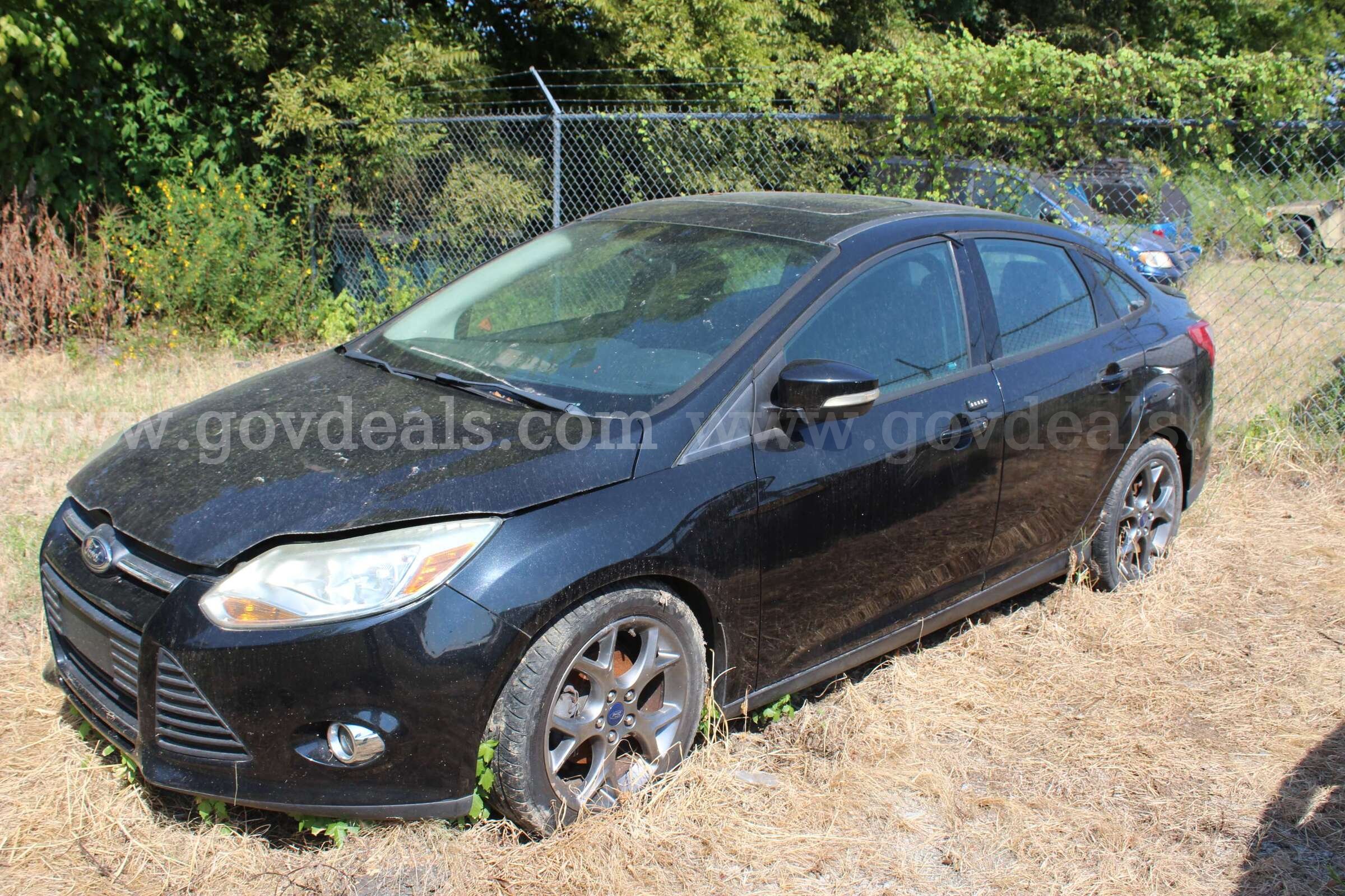 2013 Ford Focus SE Sedan Ford Focus Government Surplus Auction - Photo #3