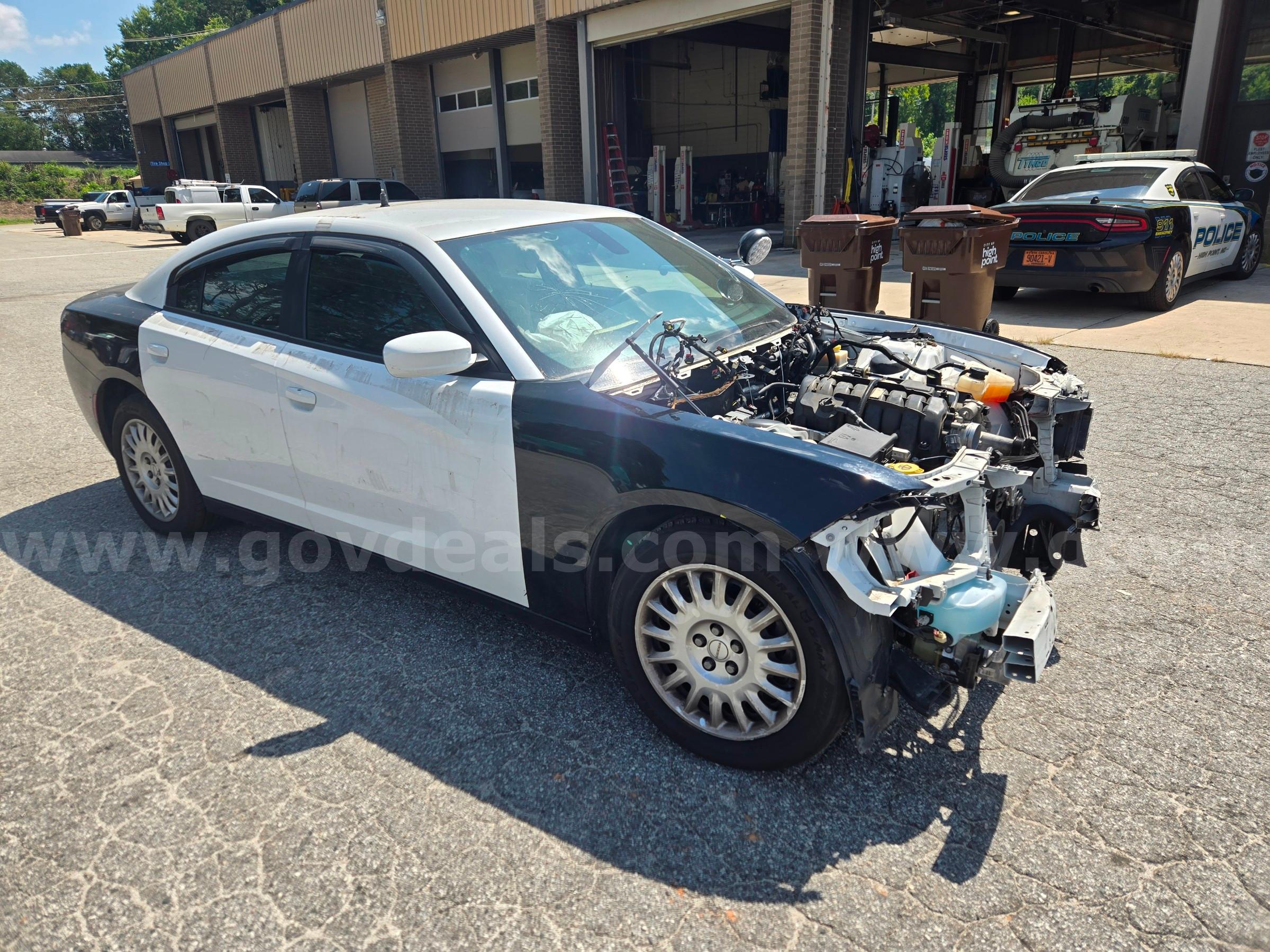 2020 Dodge Charger WRECKED   READ DESCRIPTION Dodge Charger Government Surplus Auction - Photo #3