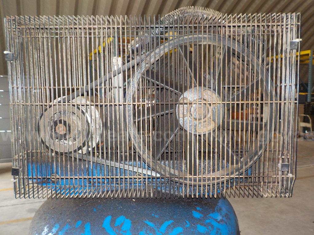 Kobalt 80-Gallons Two Stage 80 Gallon 5HP Air Compressor   Government Surplus Auction - Photo #2
