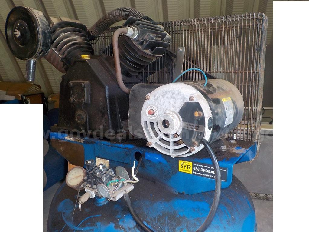 Kobalt 80-Gallons Two Stage 80 Gallon 5HP Air Compressor   Government Surplus Auction - Photo #5