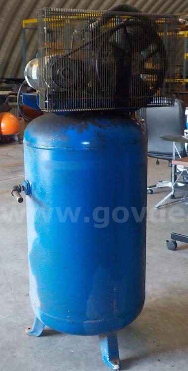 Kobalt 80-Gallons Two Stage 80 Gallon 5HP Air Compressor   Government Surplus Auction - Photo #6