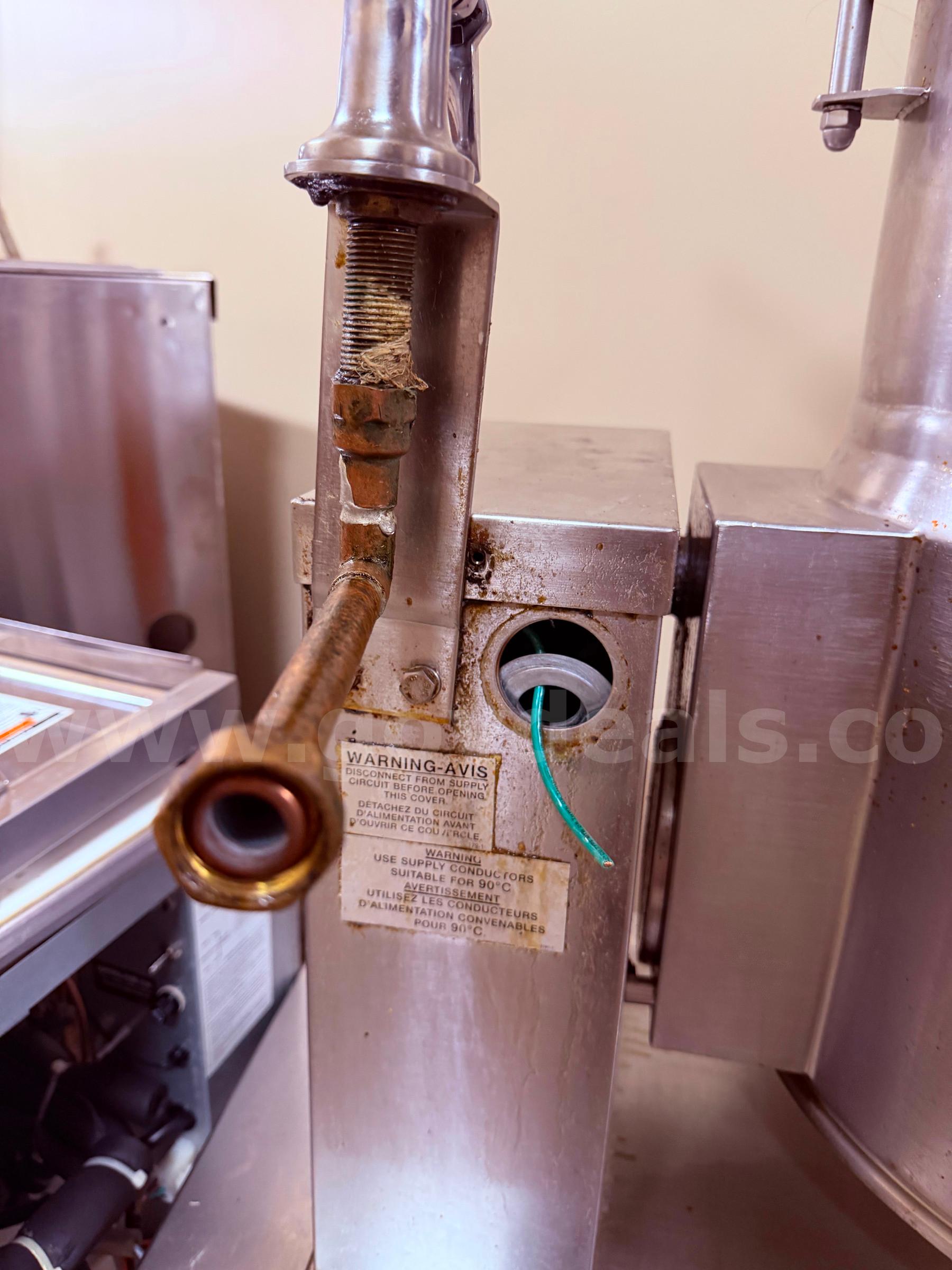Blodgett Tilting Electric Kettle Blodgett KTT-12E Government Surplus Auction - Photo #4