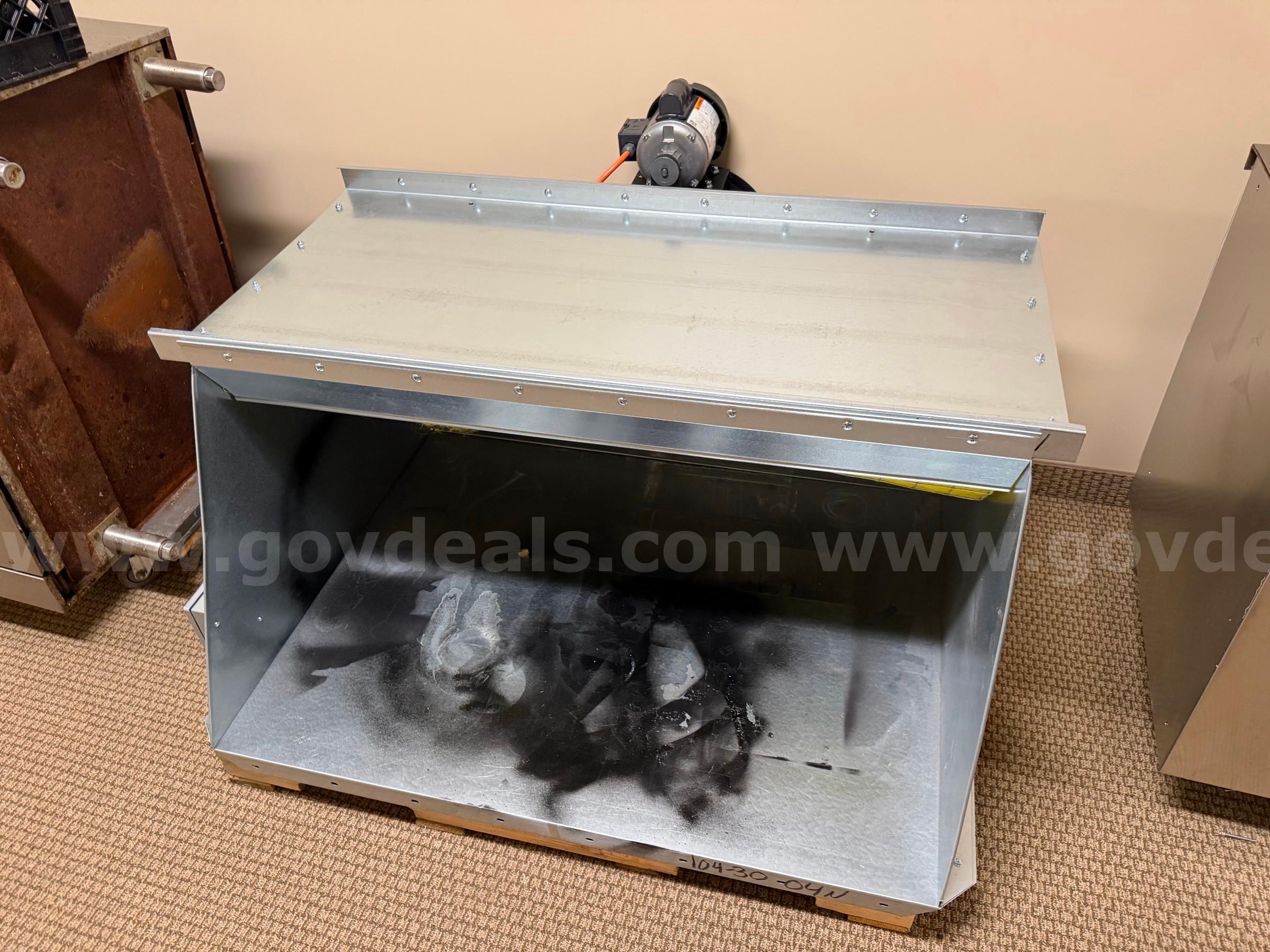 Exhaust booth   Government Surplus Auction - Primary Photo