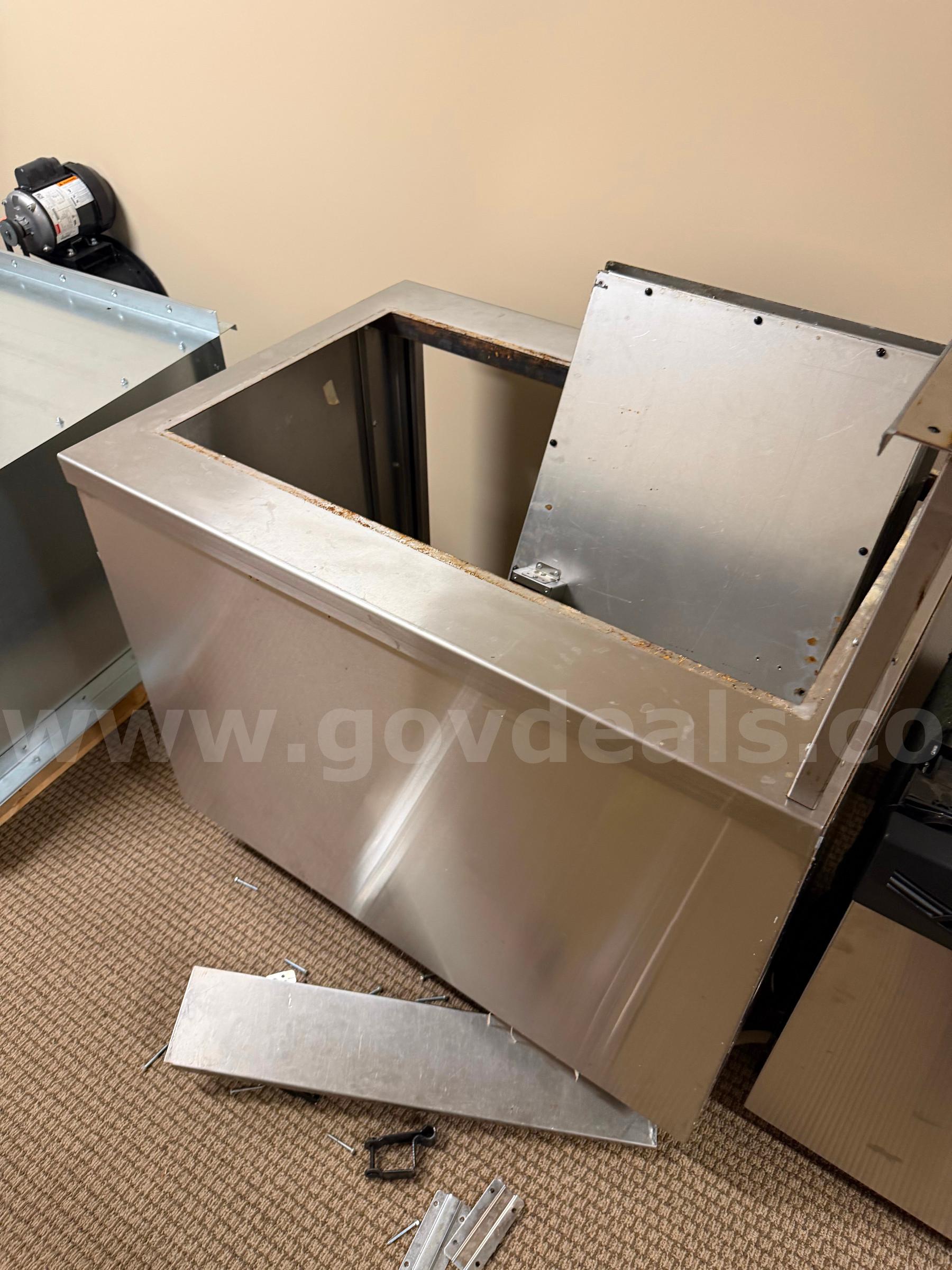 Hatco GRSB-36-I Heated Shelf and cart   Government Surplus Auction - Primary Photo