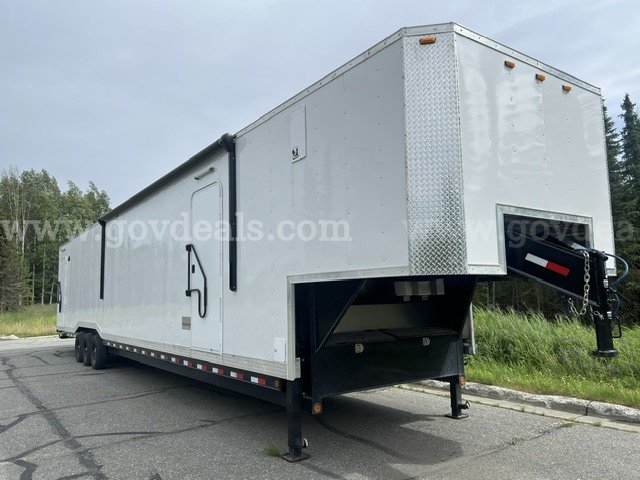 2023 Custom Built 50' Gooseneck Trailer - Mobile Work Center LDTL  Government Surplus Auction - Photo #2
