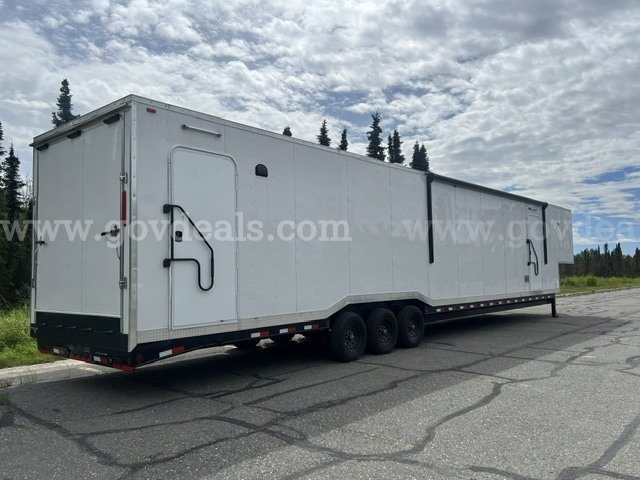 2023 Custom Built 50' Gooseneck Trailer - Mobile Work Center LDTL  Government Surplus Auction - Photo #3