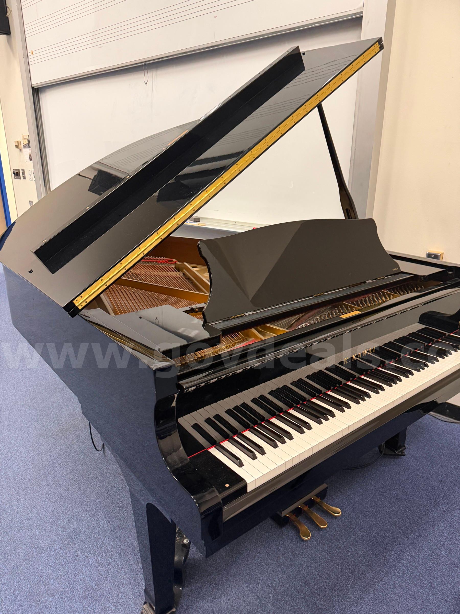 Kawai Grand Piano Kawai RX2 Conservatory Government Surplus Auction - Photo #2