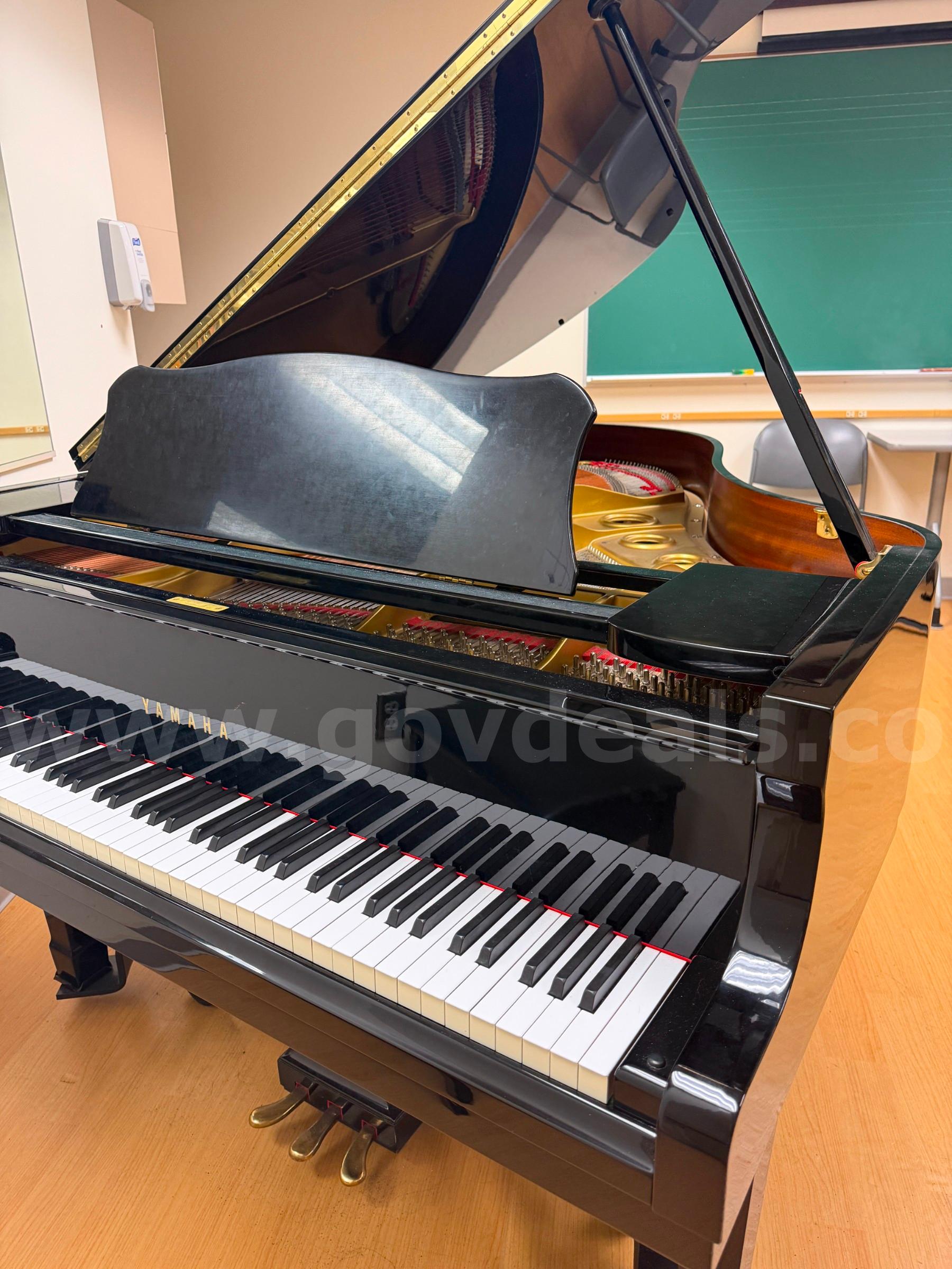 Yamaha Grand Piano Yamaha G2 Government Surplus Auction - Primary Photo