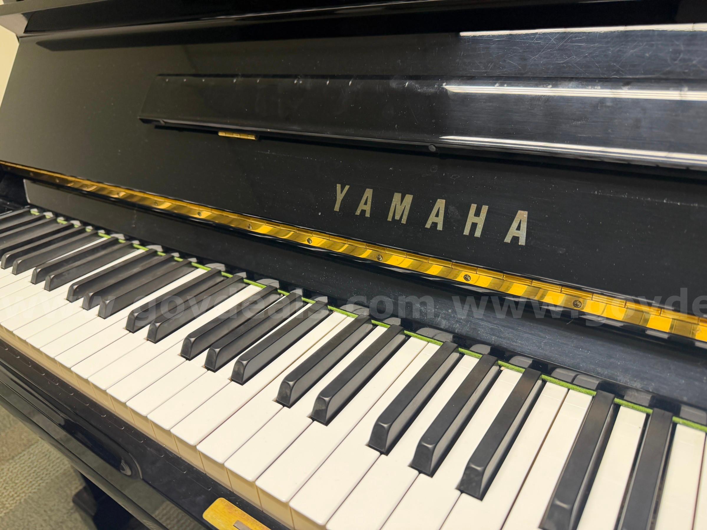 Yamaha Upright Piano Yamaha U3 Professional Government Surplus Auction - Photo #2