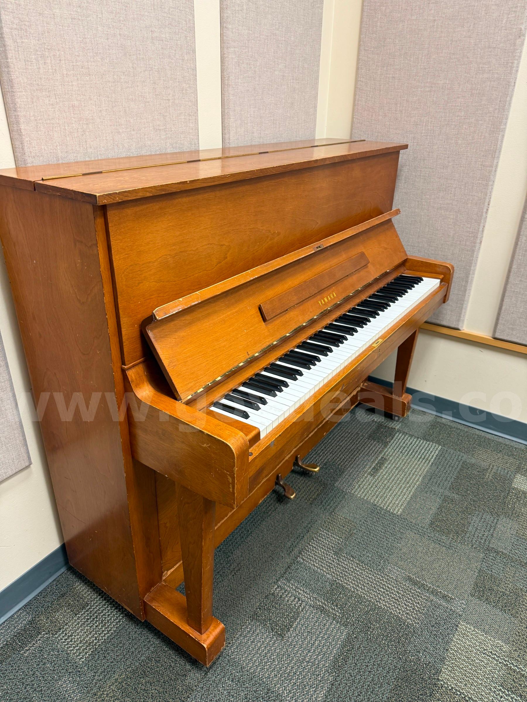 Yamaha Upright Piano Yamaha U1 Government Surplus Auction - Photo #2