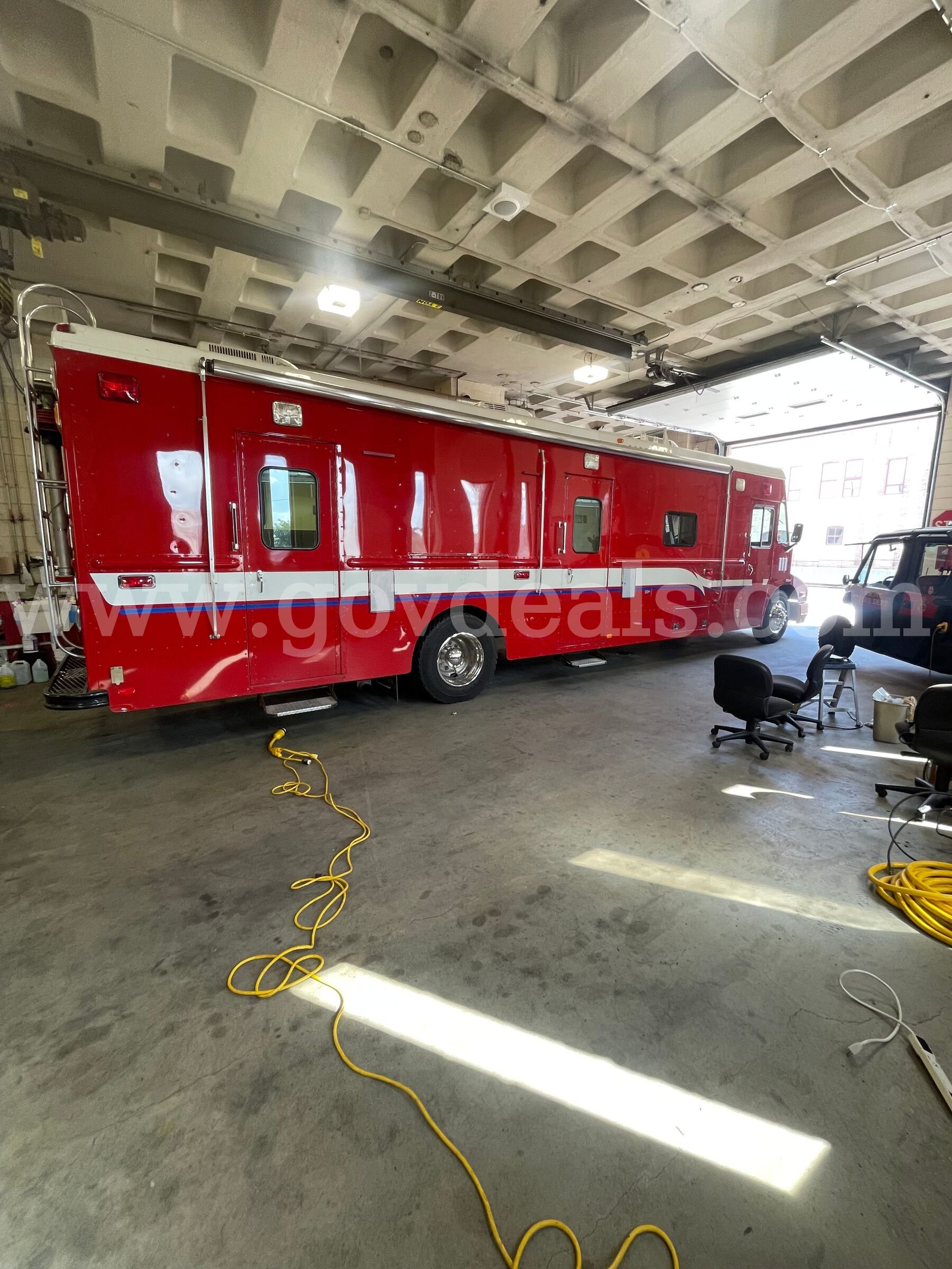 1996 International 1652 SC Command Center International 1652 Government Surplus Auction - Photo #3