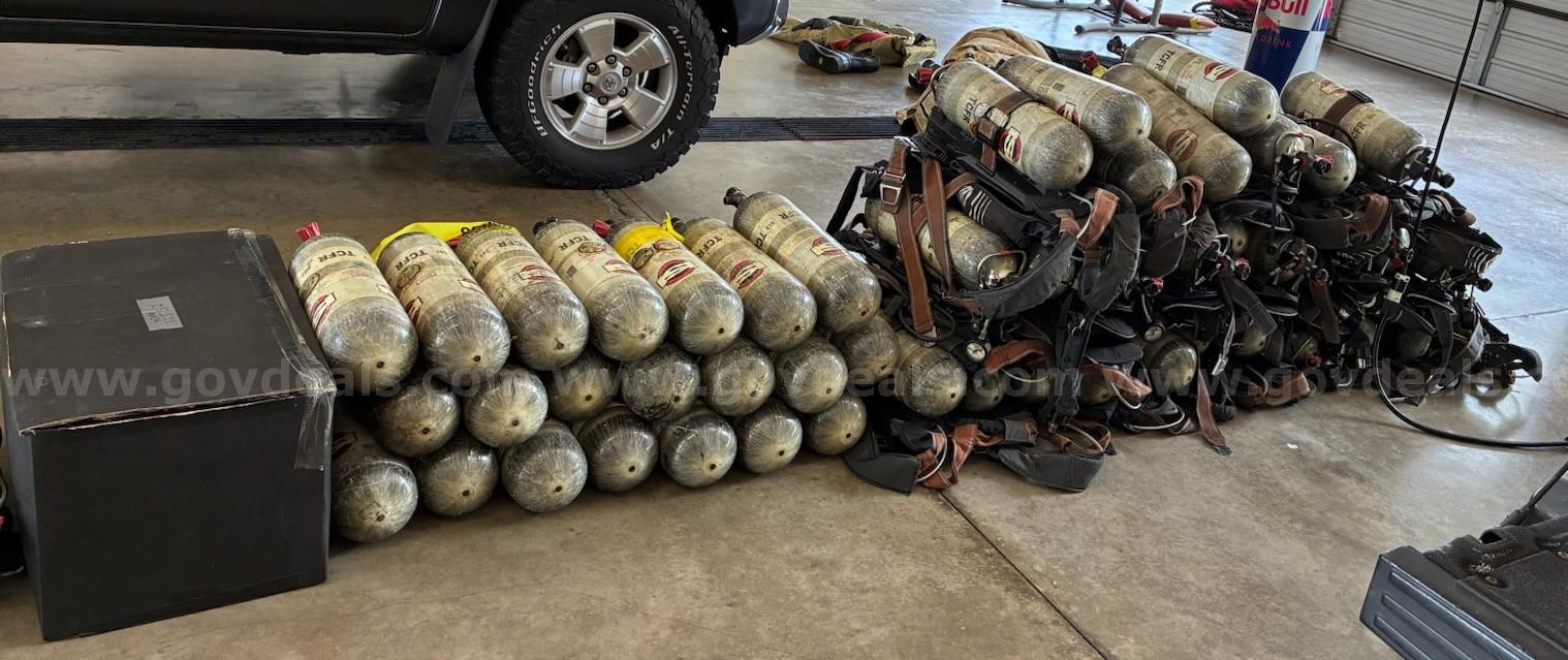 Fire Equipment - 25 Masks - 25 SCBA - 50 Air Cylinders Lot 1  of 5   Government Surplus Auction - Primary Photo