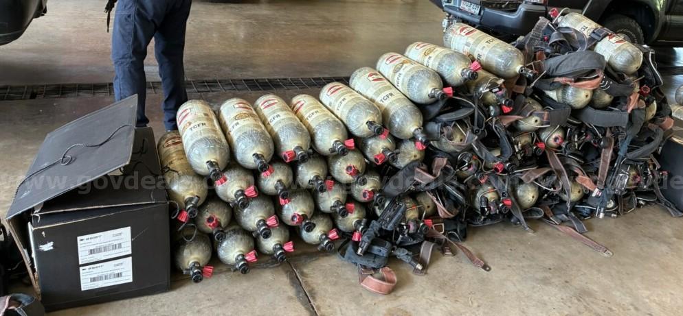 Fire Equipment - 25 Masks - 25 SCBA - 50 Air Cylinders Lot 3  of 5   Government Surplus Auction - Primary Photo