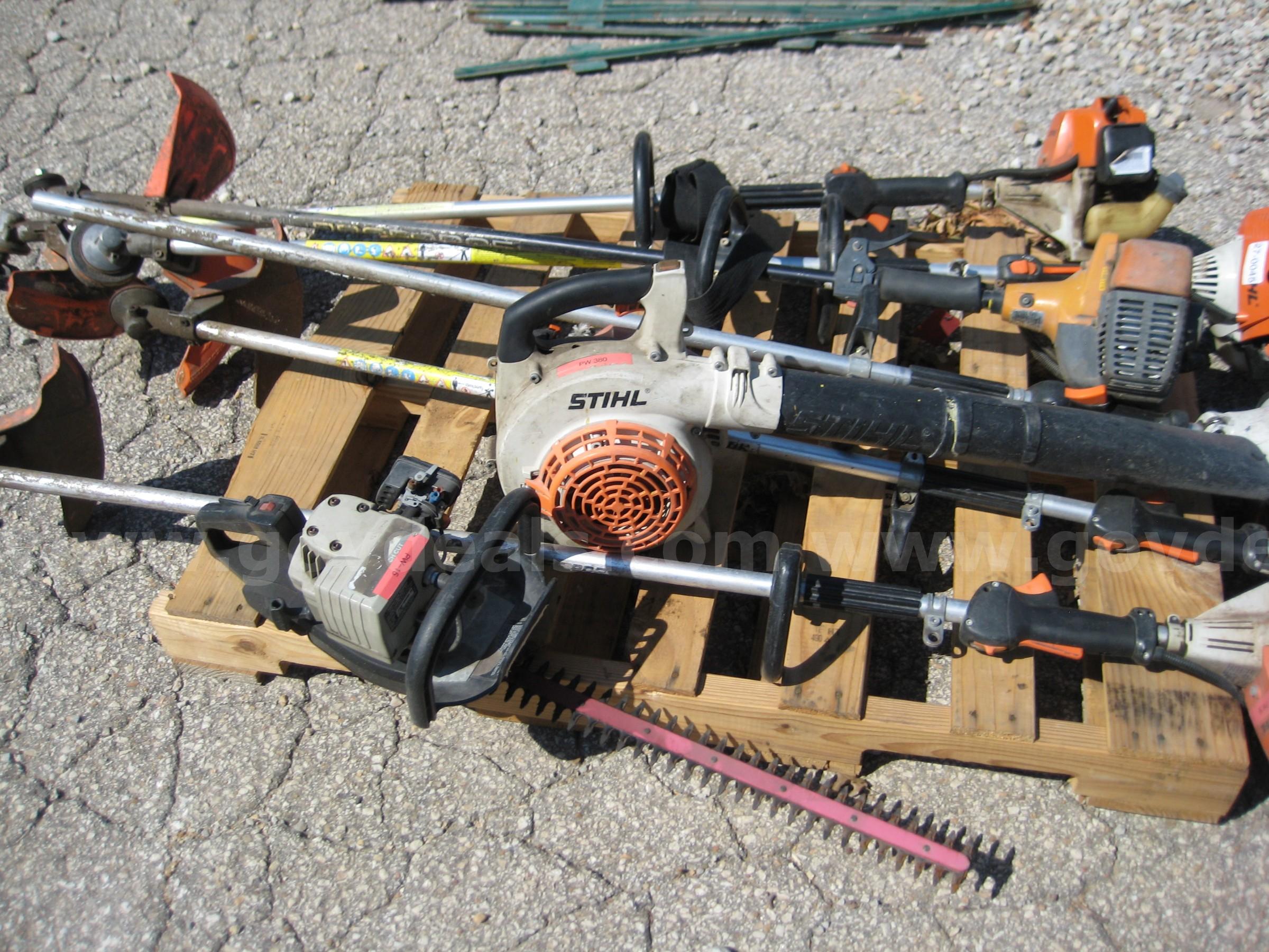 1 LOT OF 8 STILH WEED EATERS, CLIPPERS & BLOWER  STILH Government Surplus Auction - Photo #3