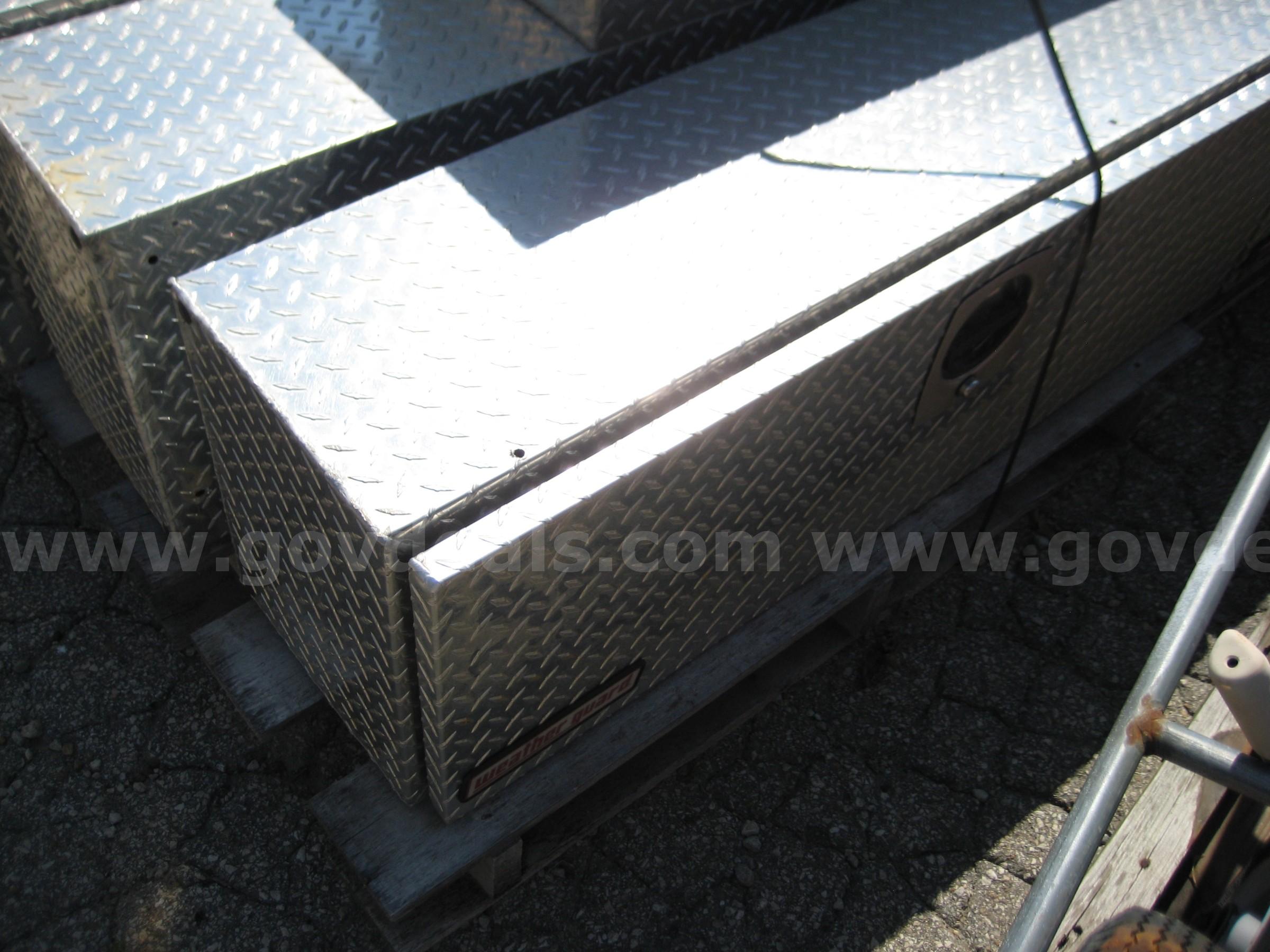 1 LOT OF 4 TOOL BOXES  WEATHER GUARD Government Surplus Auction - Photo #4