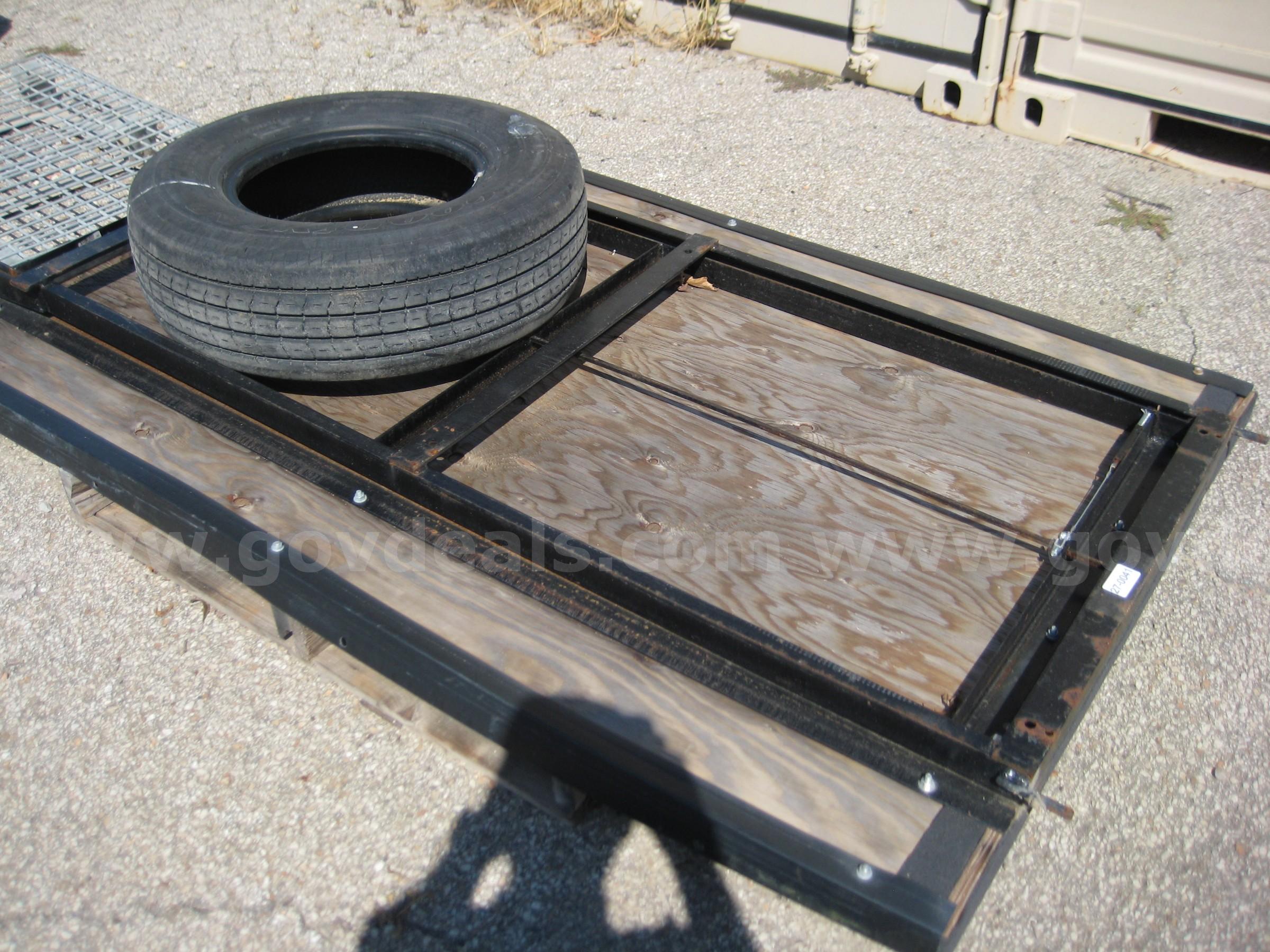 1 BED DOLLIE  SLIDE IN OR OUT Government Surplus Auction - Primary Photo