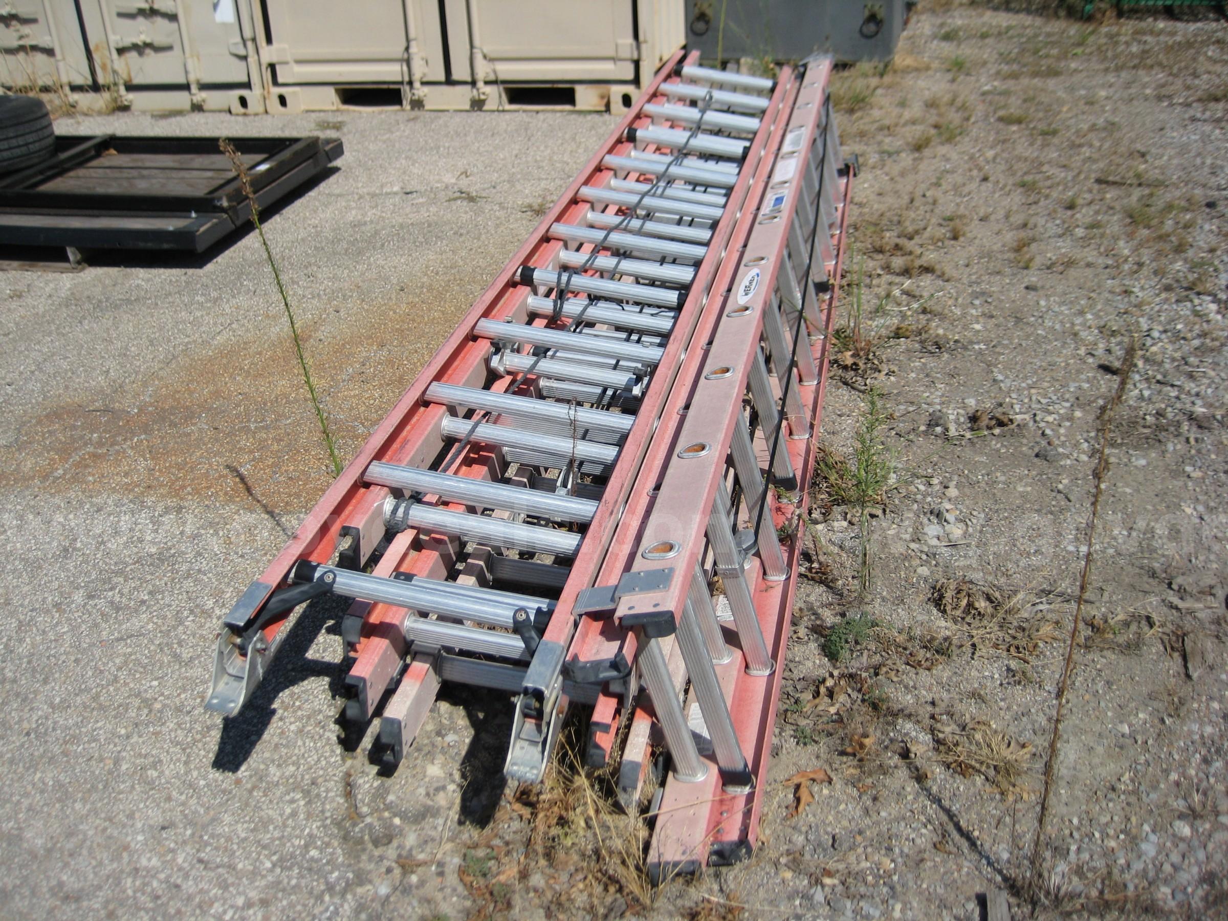 1 LOT OF 4 24' EXT LADDERS  FIBERGLASS Government Surplus Auction - Primary Photo