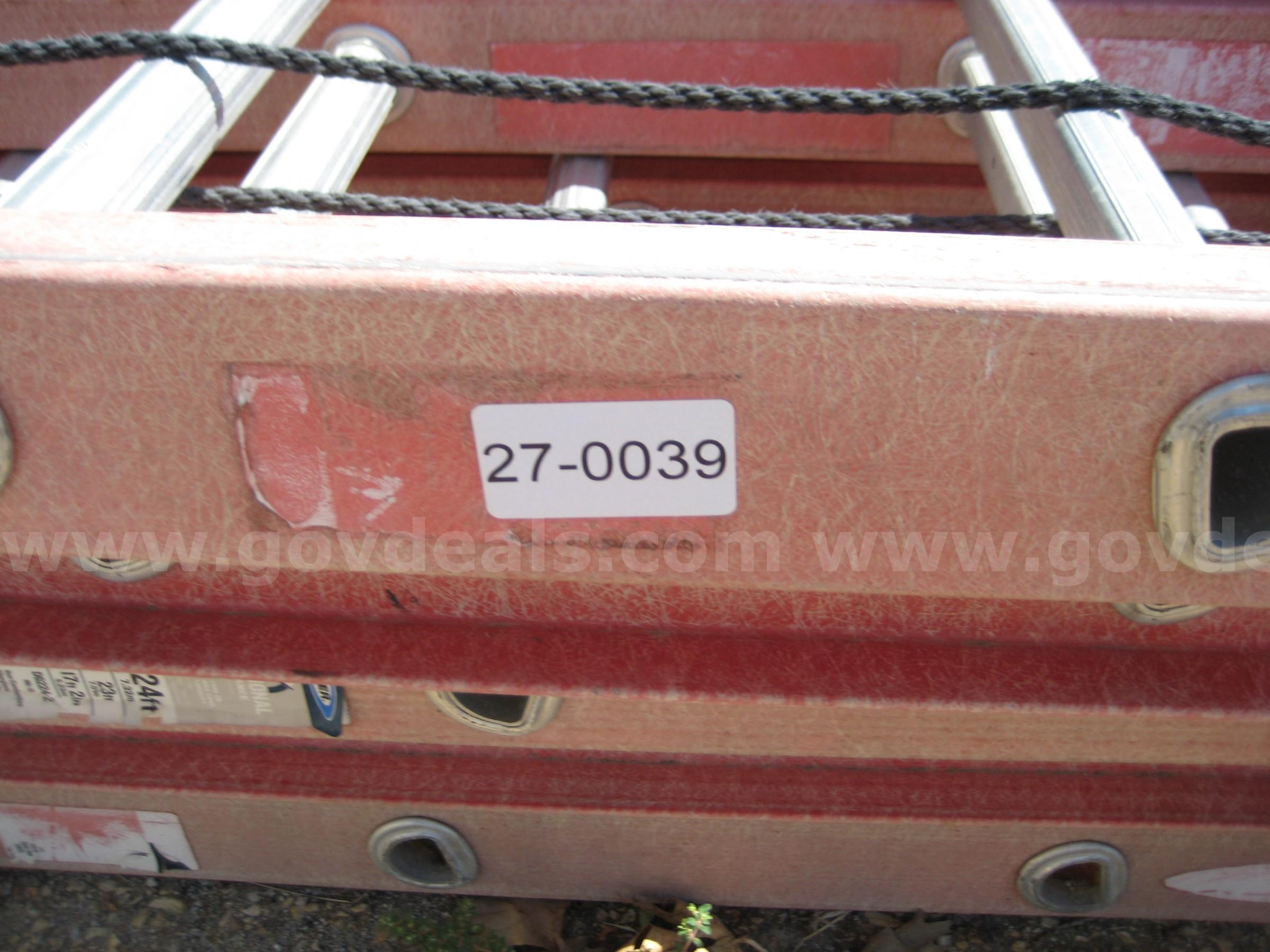 1 LOT OF 4 24' EXT LADDERS  FIBERGLASS Government Surplus Auction - Photo #3