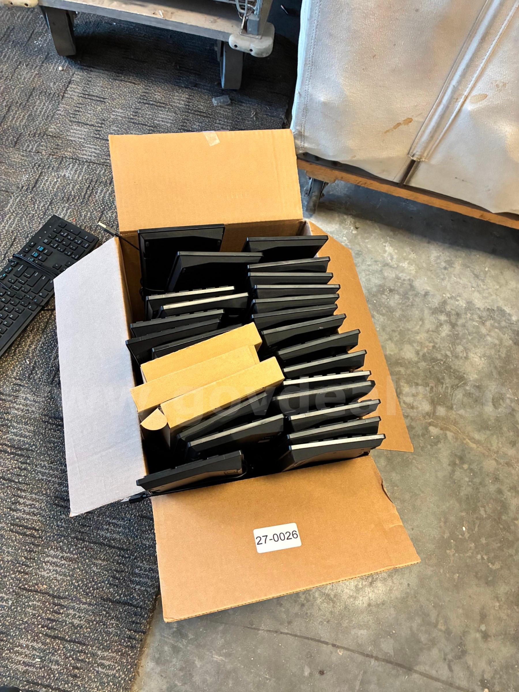 Lot of 28 Key bords   Government Surplus Auction - Photo #2