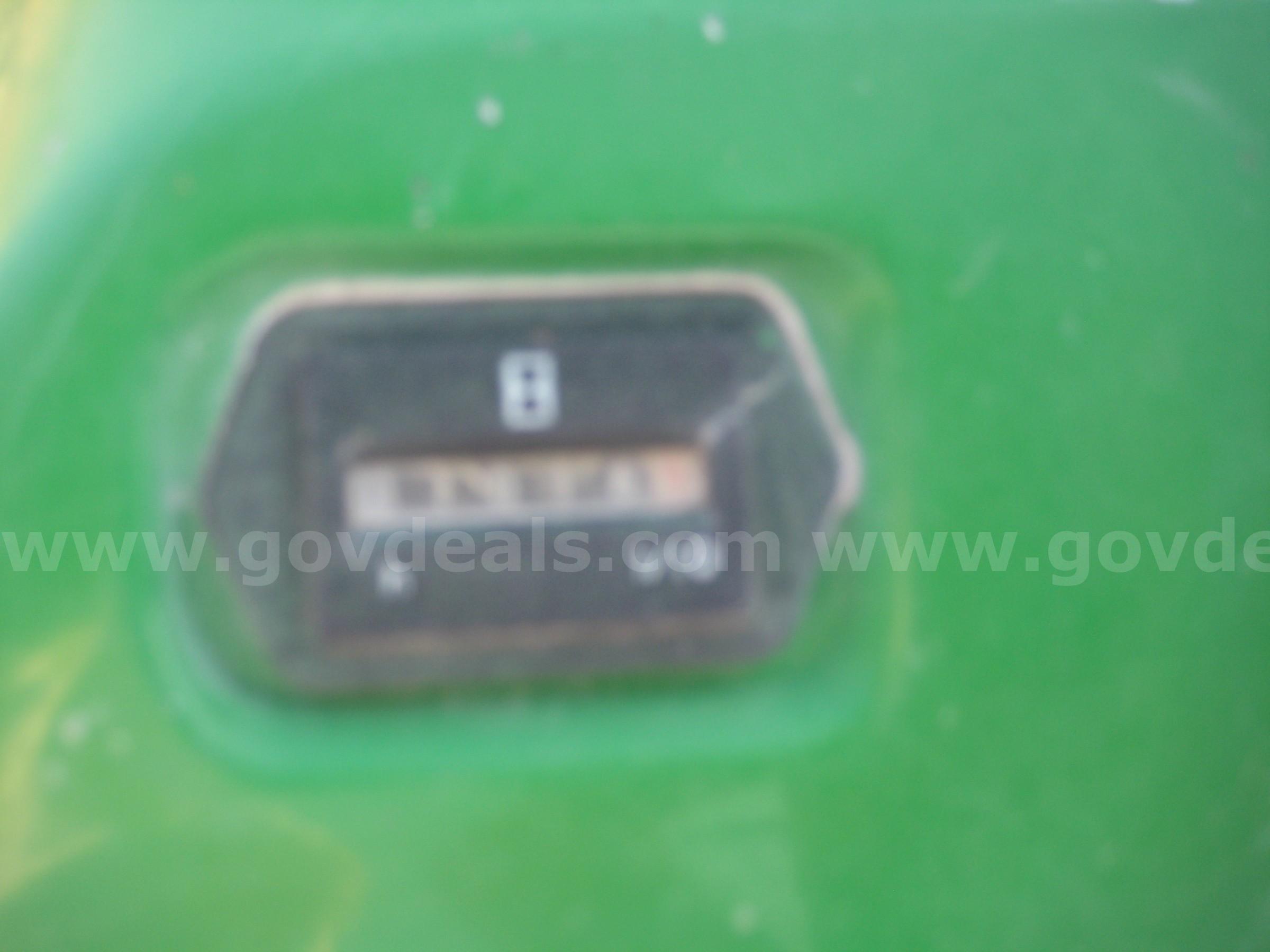 1 JOHN DEERE O TURN MOWER John Deere Z TRACKS F-620 Government Surplus Auction - Photo #5