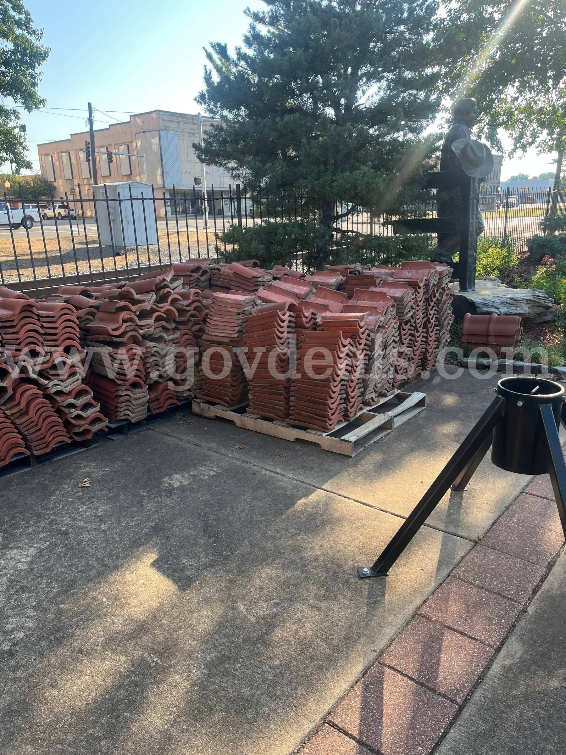 Lot of Multiple Pallets of Brick Roof Tiles   Government Surplus Auction - Photo #3