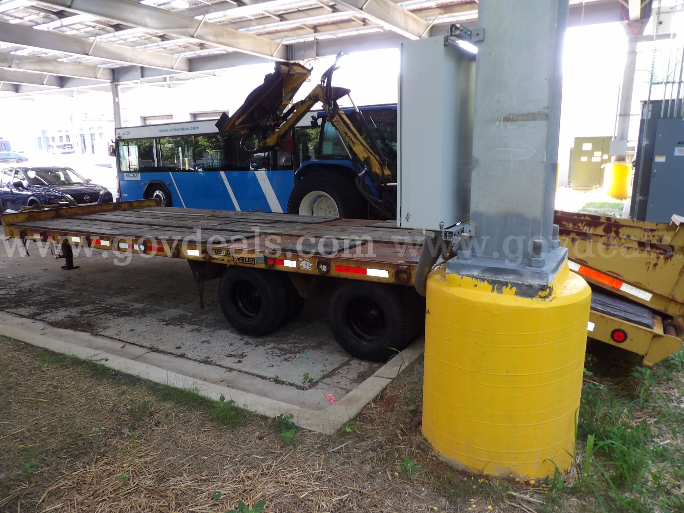1995 Custom Trailer  12T242CADLP Government Surplus Auction - Photo #4