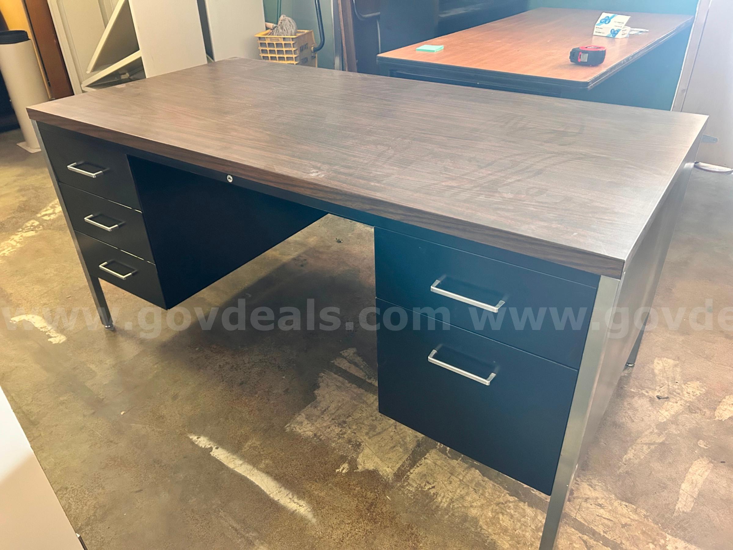 Double-Pedestal Executive Office Desk   Government Surplus Auction - Primary Photo