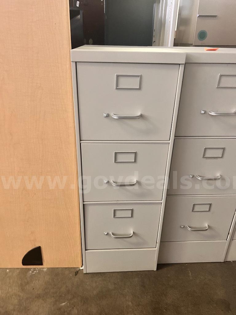 Lot of 3X vertical filling cabinet   Government Surplus Auction - Photo #2