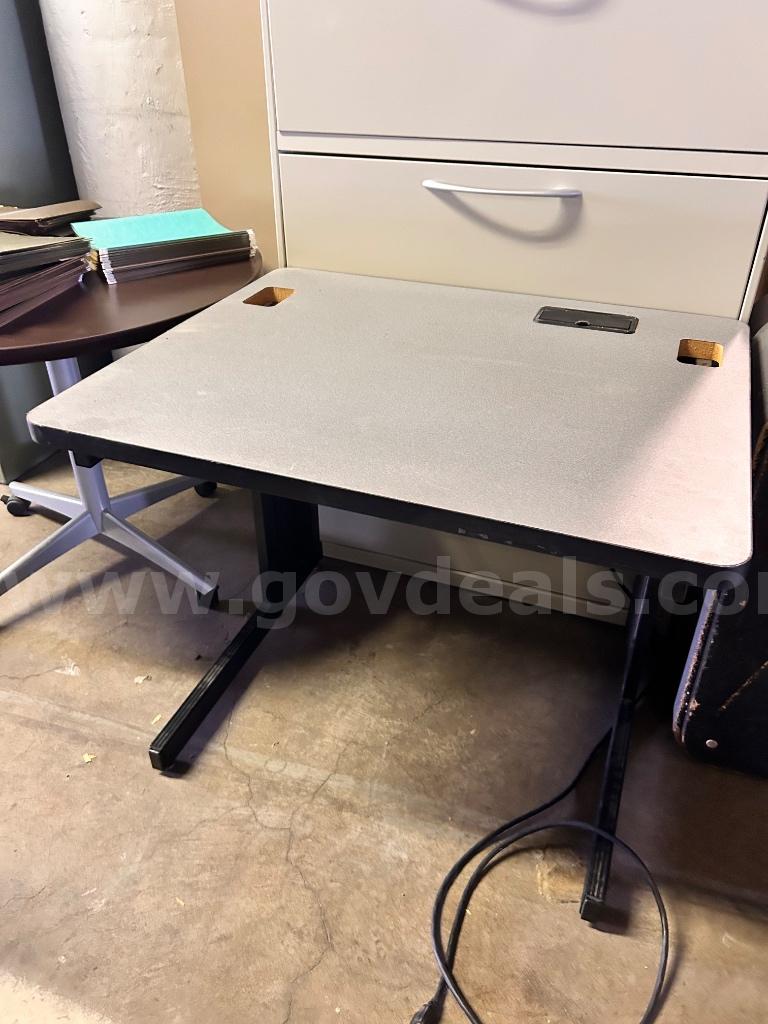 Compact Grey Computer Workstation Desk   Government Surplus Auction - Primary Photo