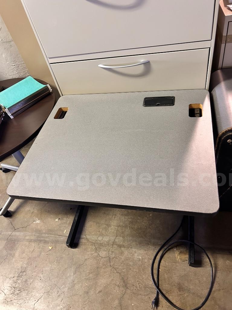 Compact Grey Computer Workstation Desk   Government Surplus Auction - Photo #2