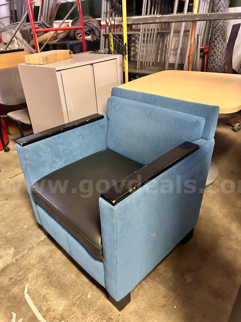 Modern Accent Armchair   Government Surplus Auction - Primary Photo