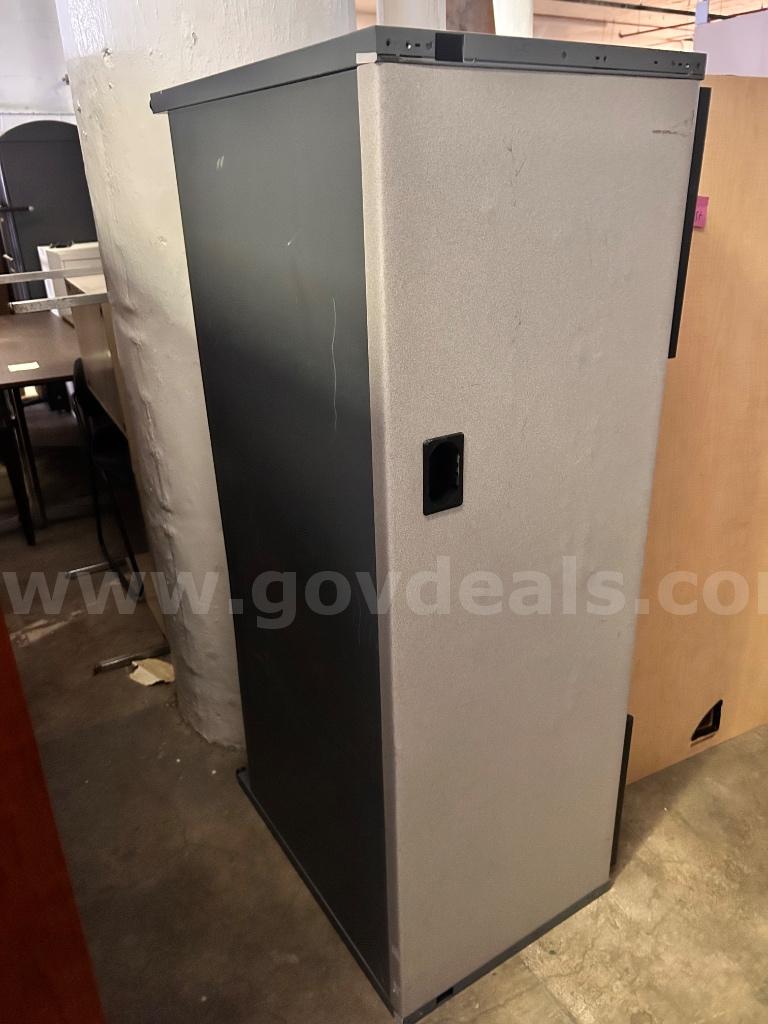 Modular Commercial Office Credenza   Government Surplus Auction - Primary Photo