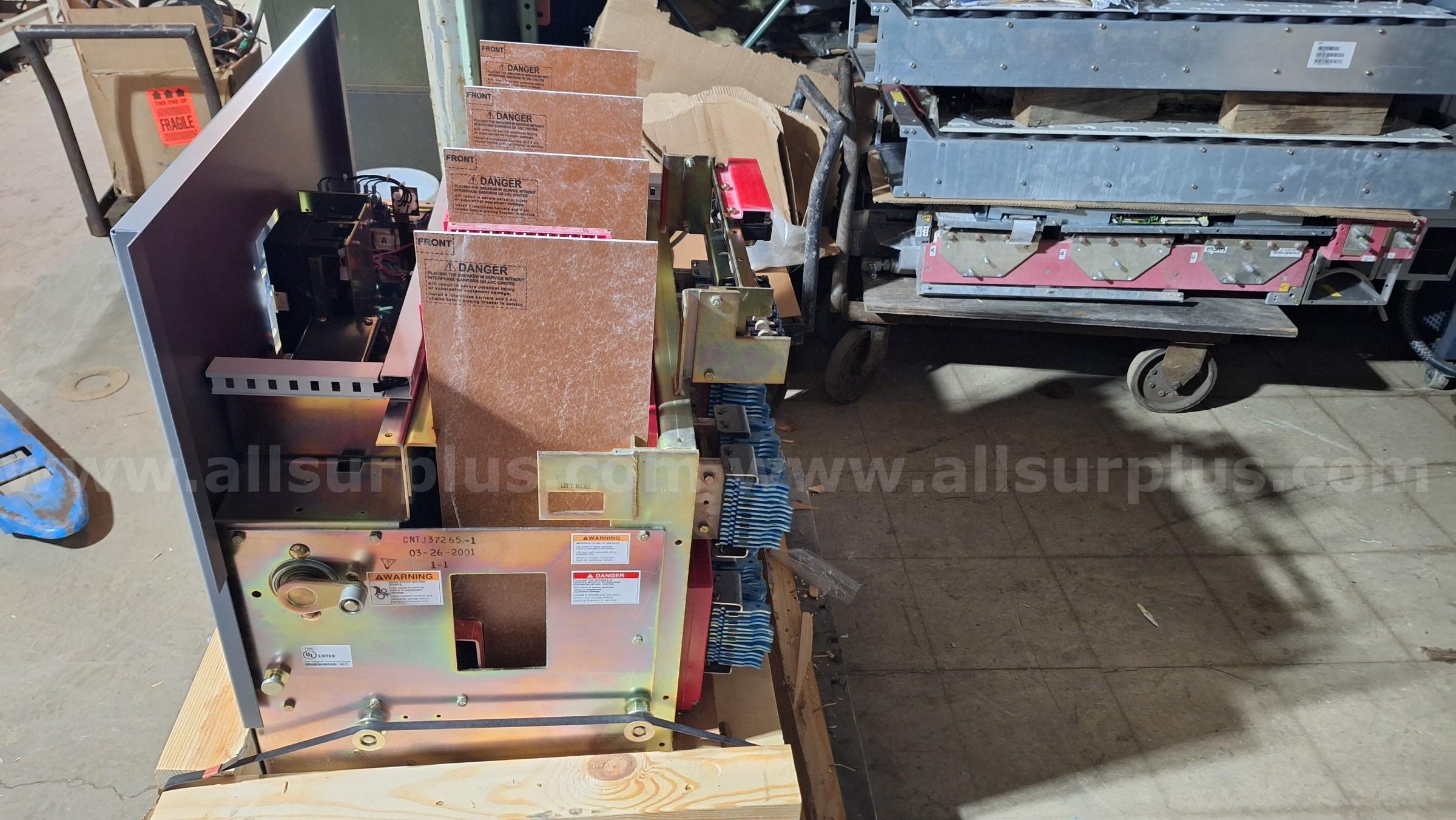 Square D DS840-EO Low Voltage AC Power Circuit Breaker 4000 Amp Digitrip RMS510 Square D DS840 Government Surplus Auction - Photo #5